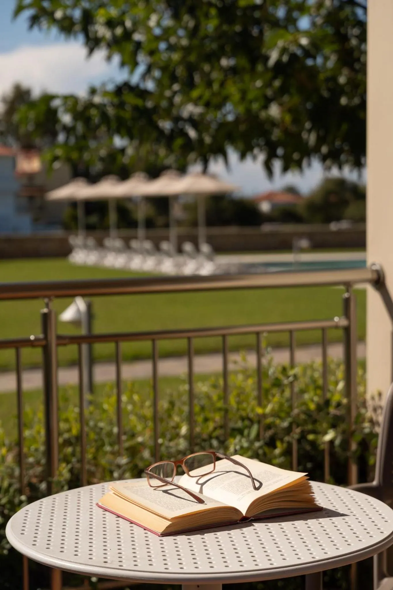 Garden in Niriides Luxury Villas
