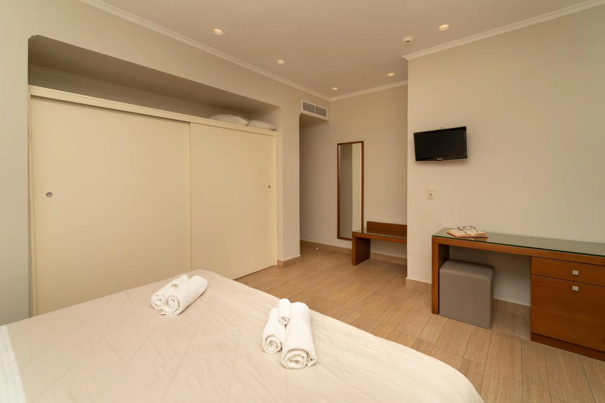 Bedroom, Bed in Niriides Luxury Villas