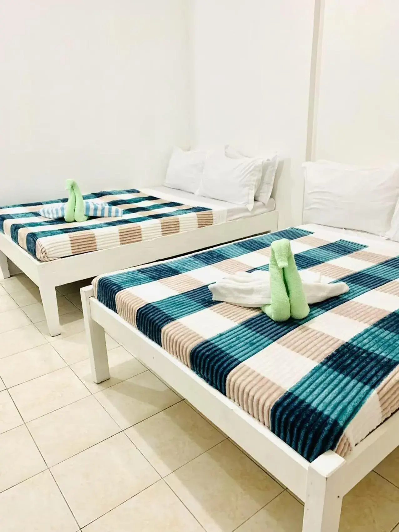 Deluxe Twin Room in Glo's Space Boracay Dmall By TripzyFun Deluxe Twin Room in Glo's Space Boracay Dmall By TripzyFun
