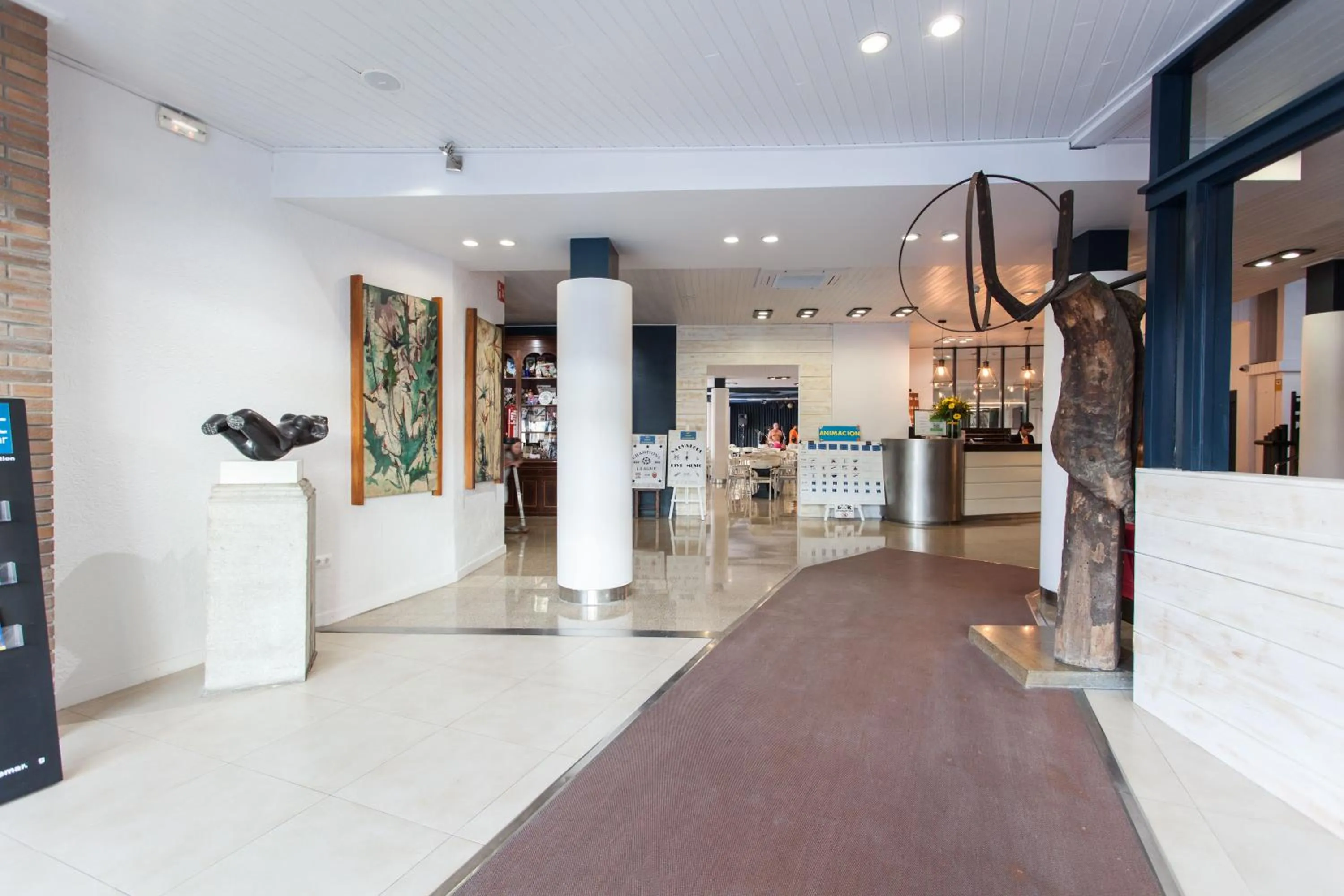 Lobby or reception in Hotel Xaine Park