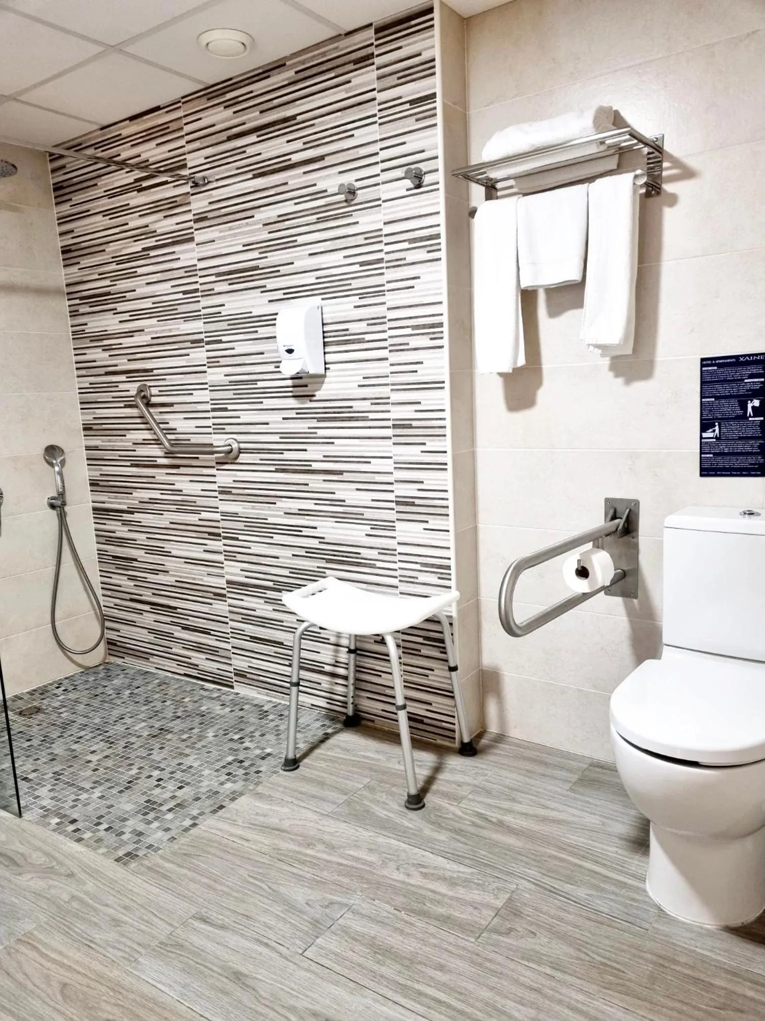 Toilet in Hotel Xaine Park