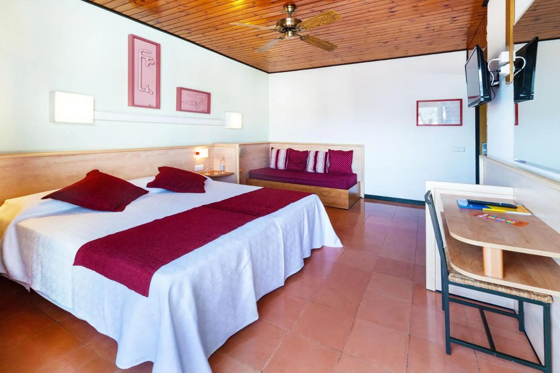 Bedroom, Bed in Hotel Xaine Park