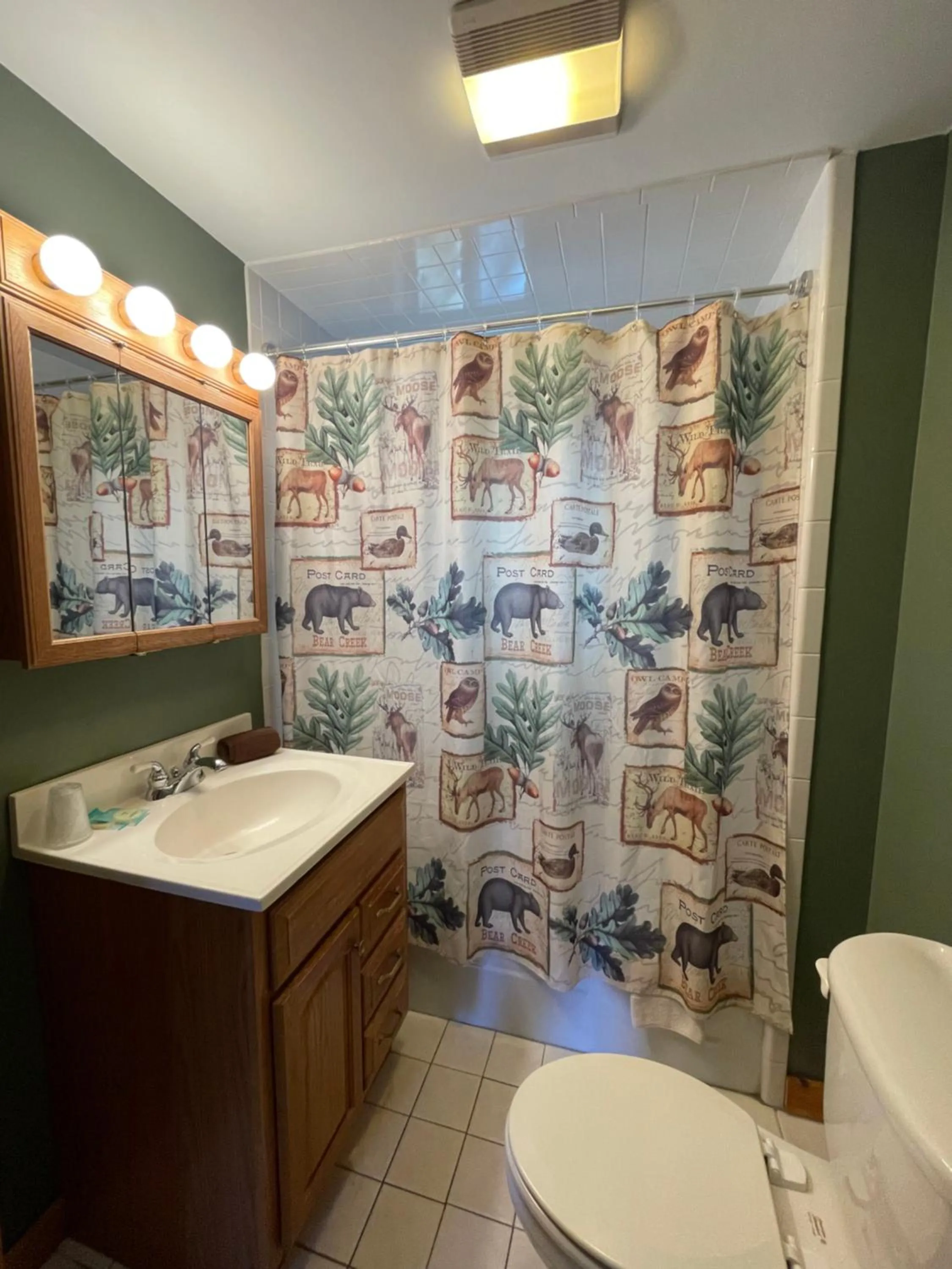 Hill View Motel and Cottages