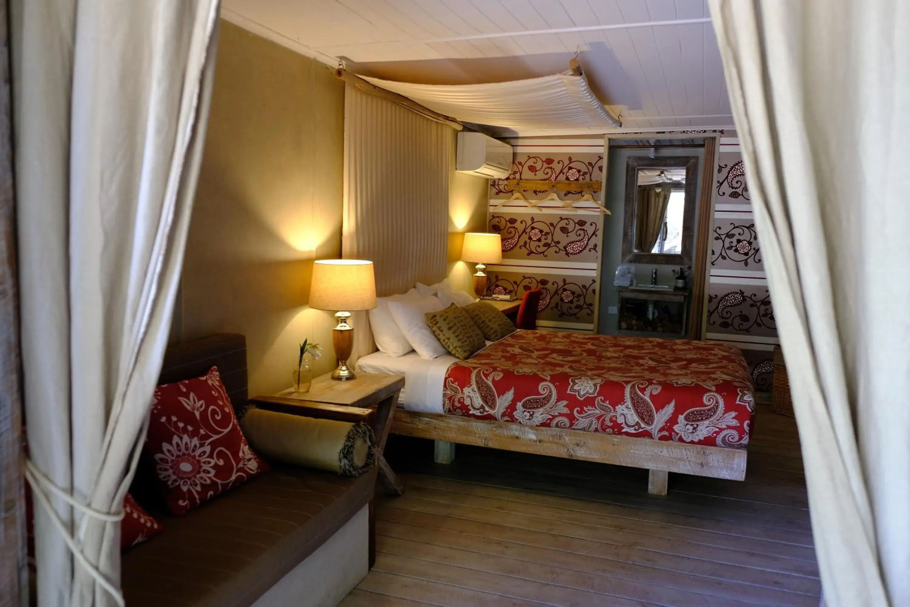 Pets, Bed in The Laurels of Chinchilla Pets, Bed in The Laurels of Chinchilla