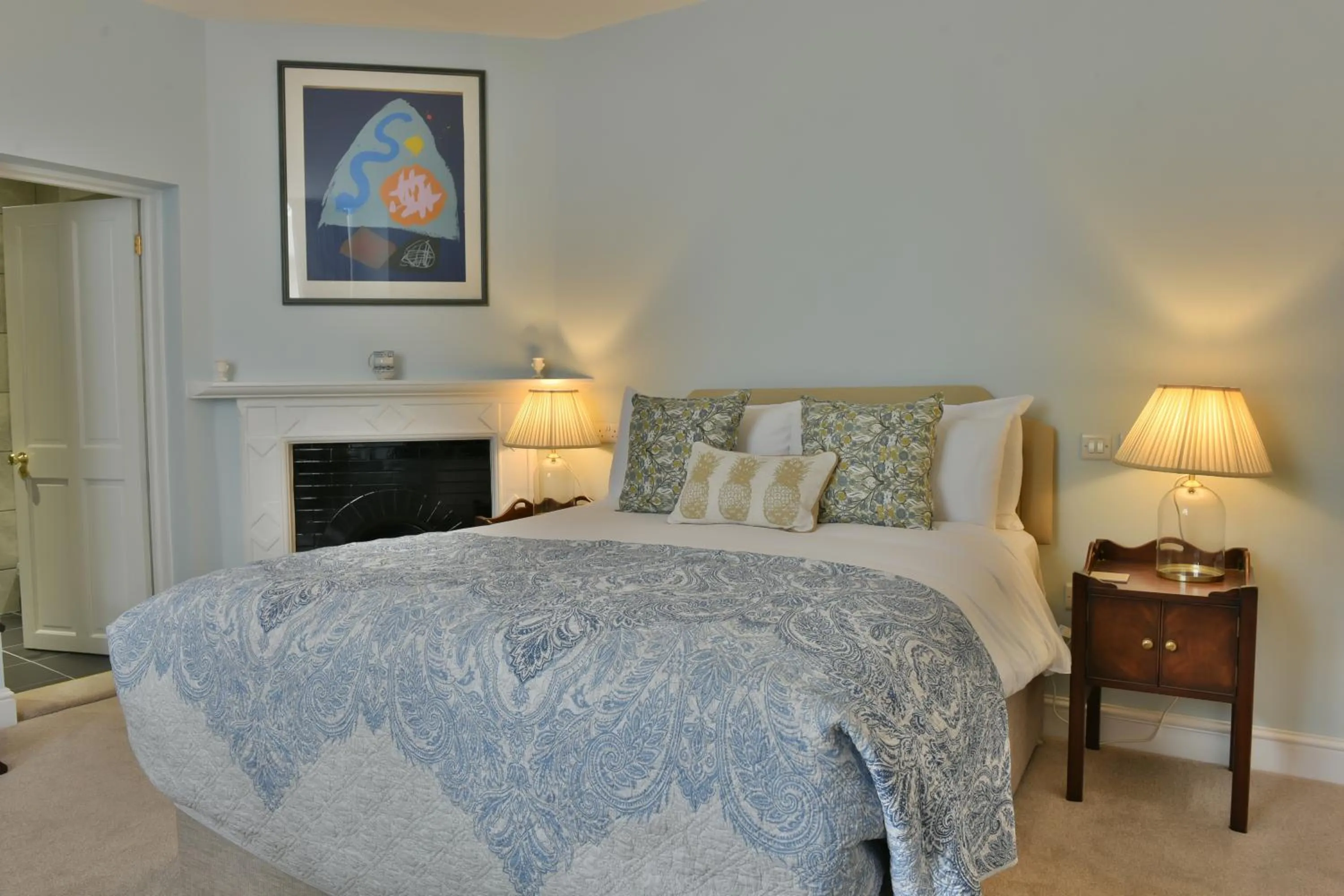 Bedroom, Bed in The Loddon Swan