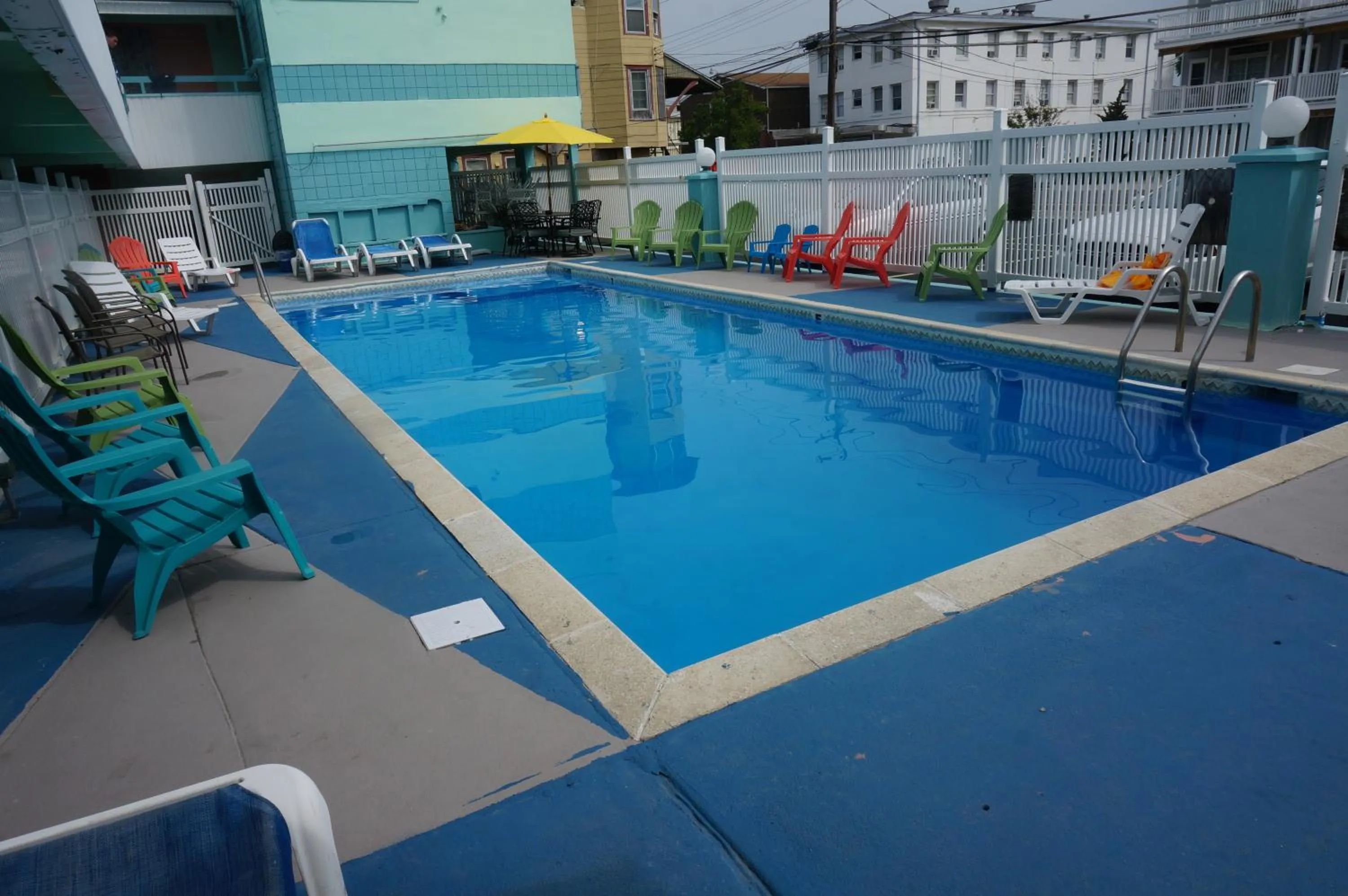Swimming pool in Beachside Resort