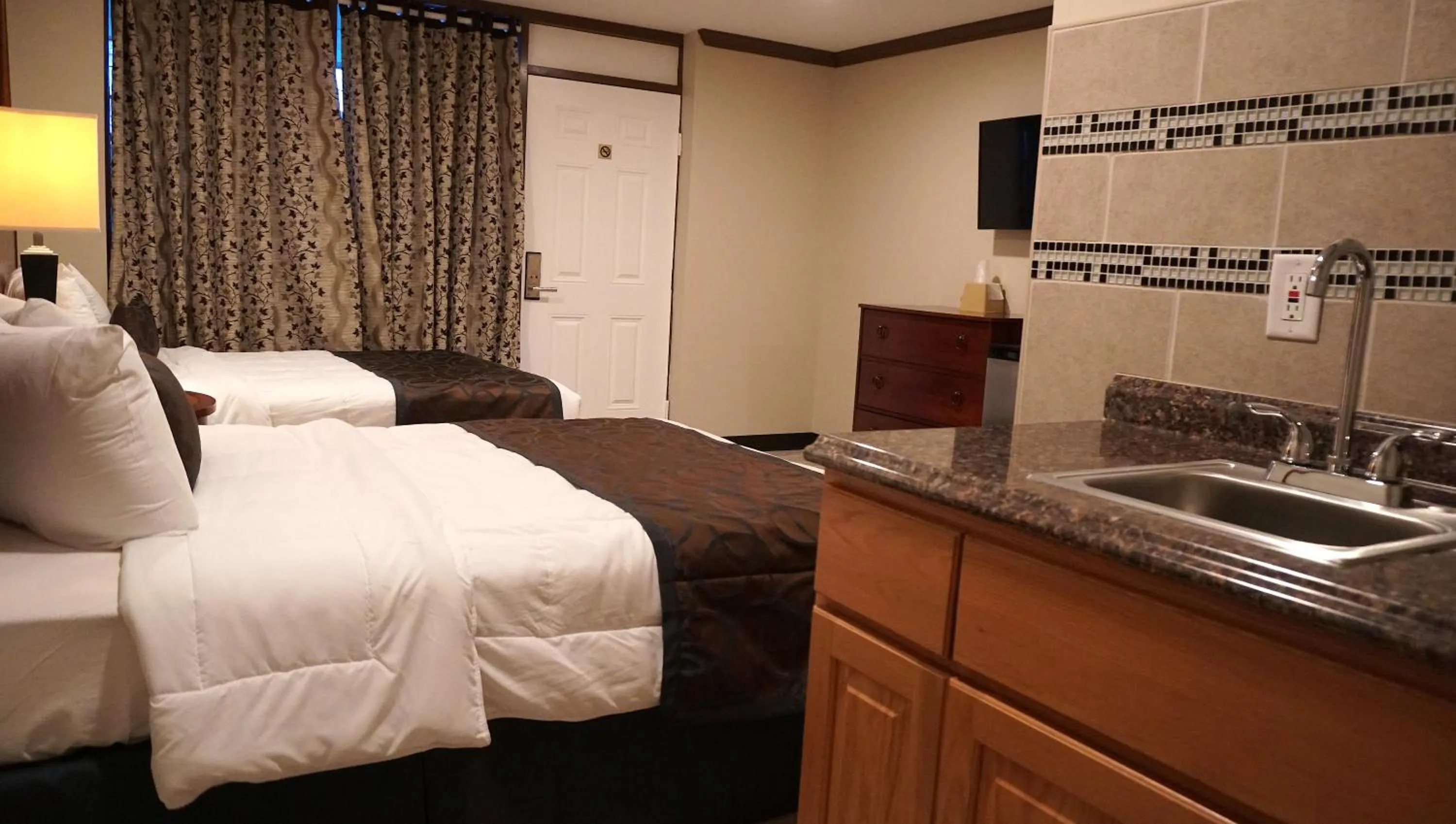 Area and facilities, Bed in Beachside Resort