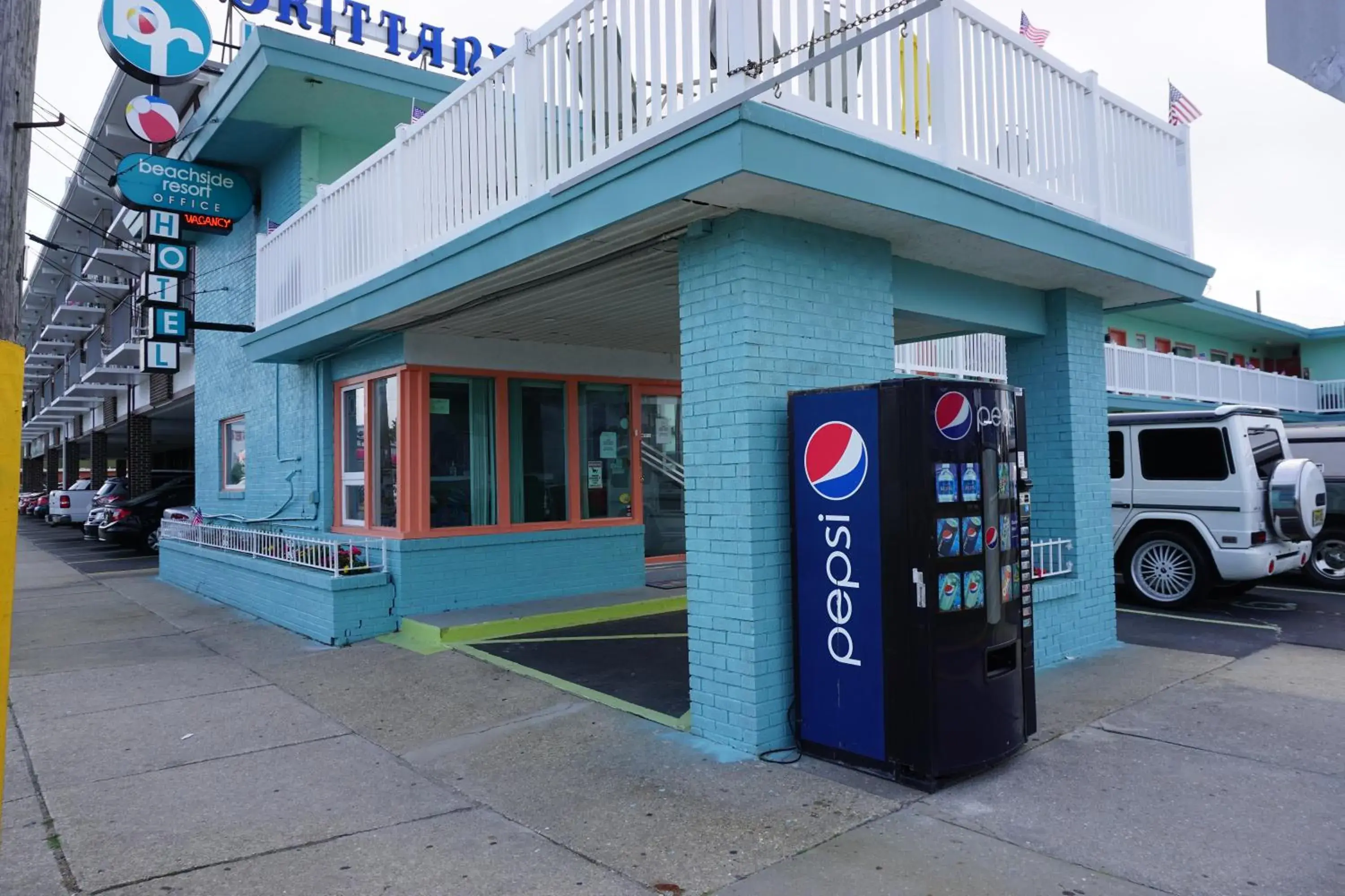 Facade/entrance in Beachside Resort Facade/entrance in Beachside Resort