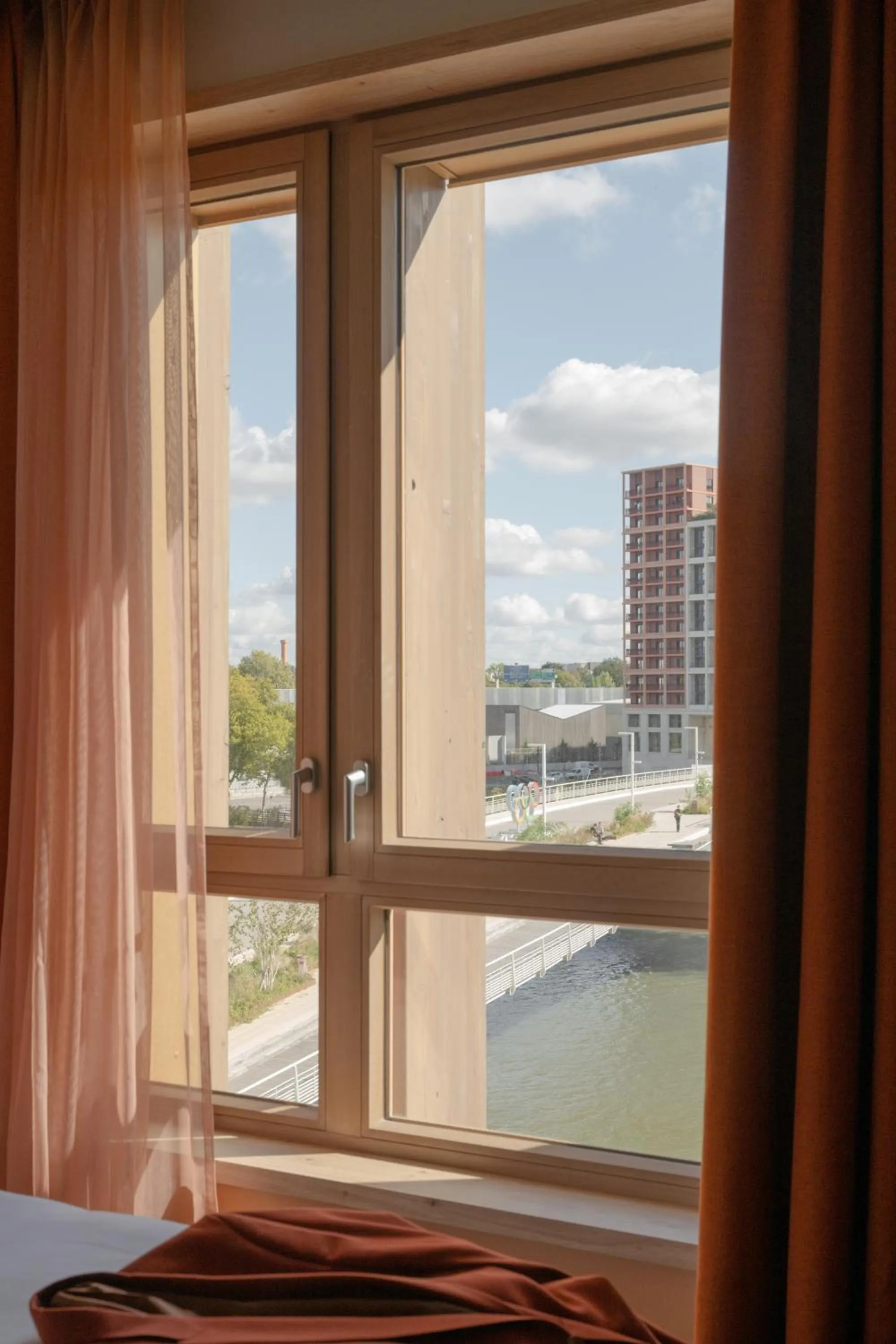 River view in All Suites Hôtel - Paris Pleyel - L'Île Saint Denis