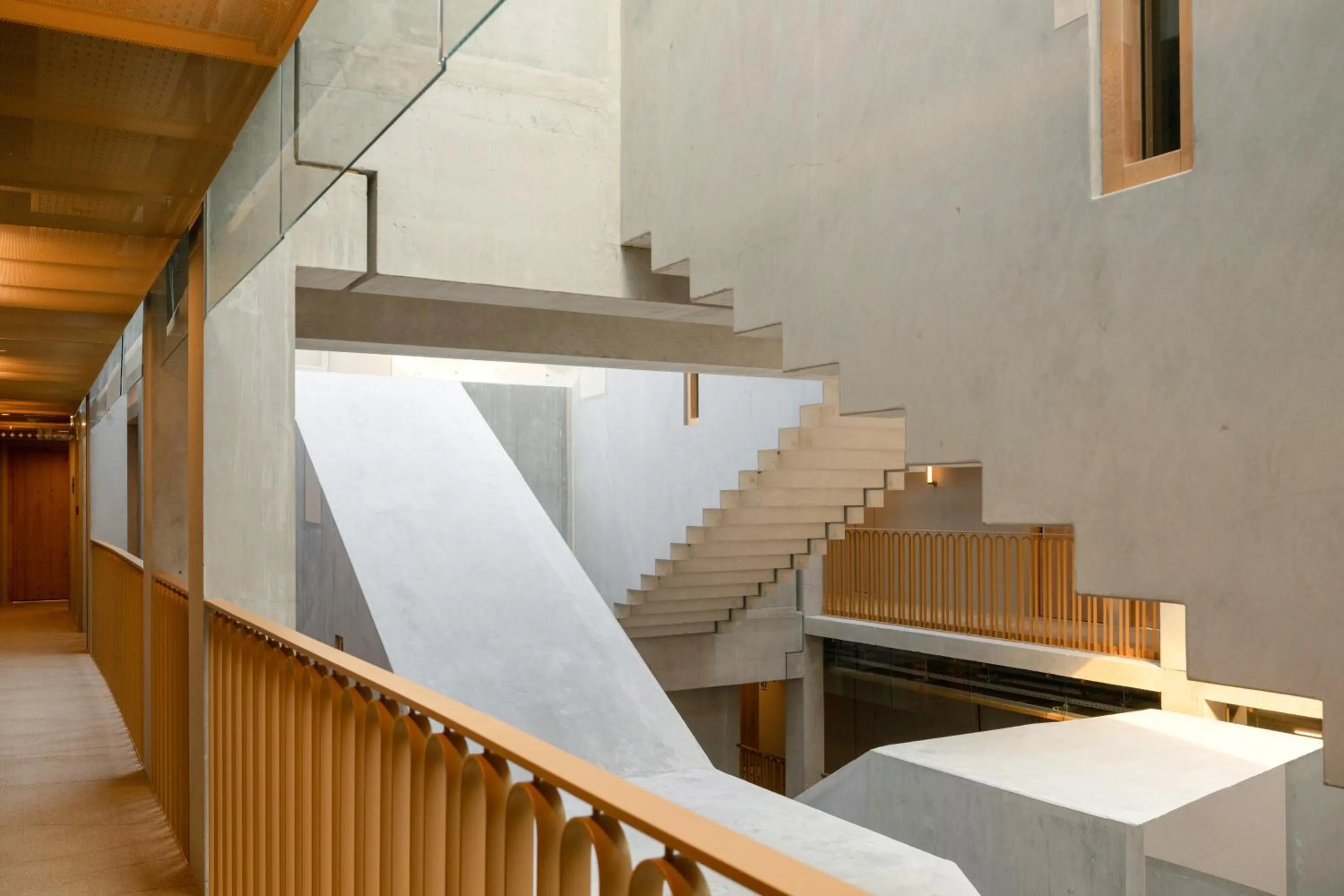 Property building in All Suites Hôtel - Paris Pleyel - L'Île Saint Denis