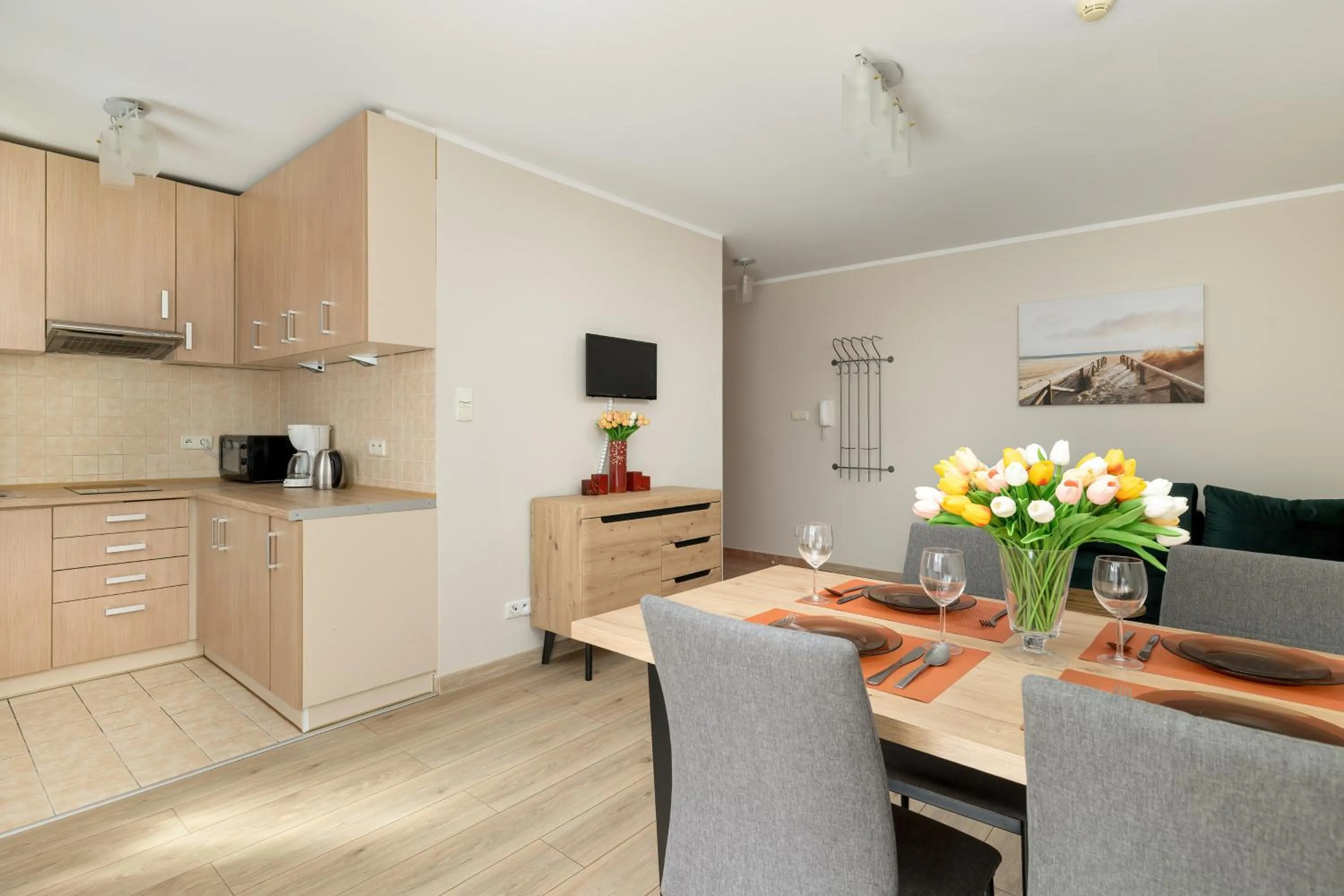 TV and multimedia in Apartamenty Żeromskiego 29 by Noclegi Renters