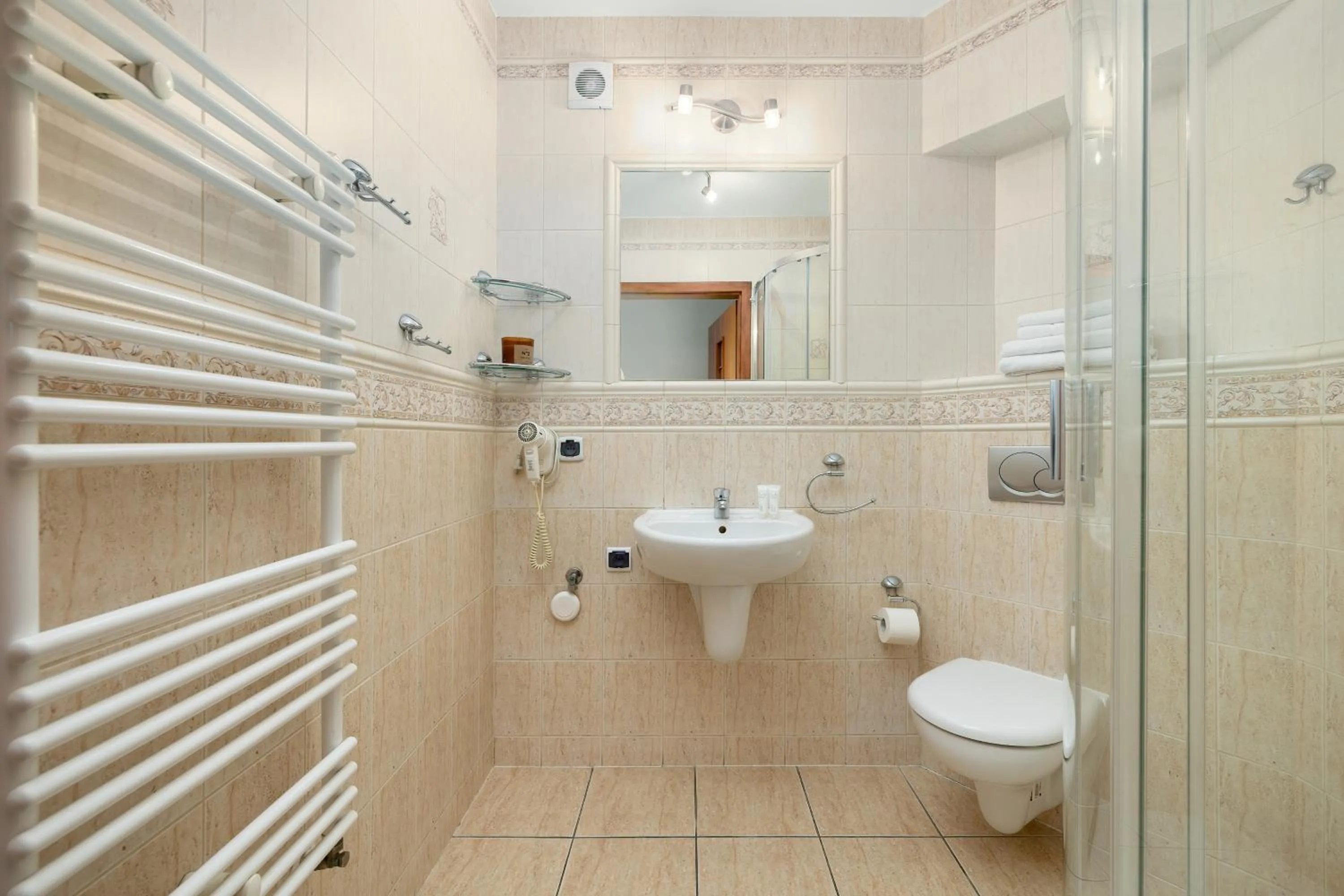 Shower in Apartamenty Żeromskiego 29 by Noclegi Renters