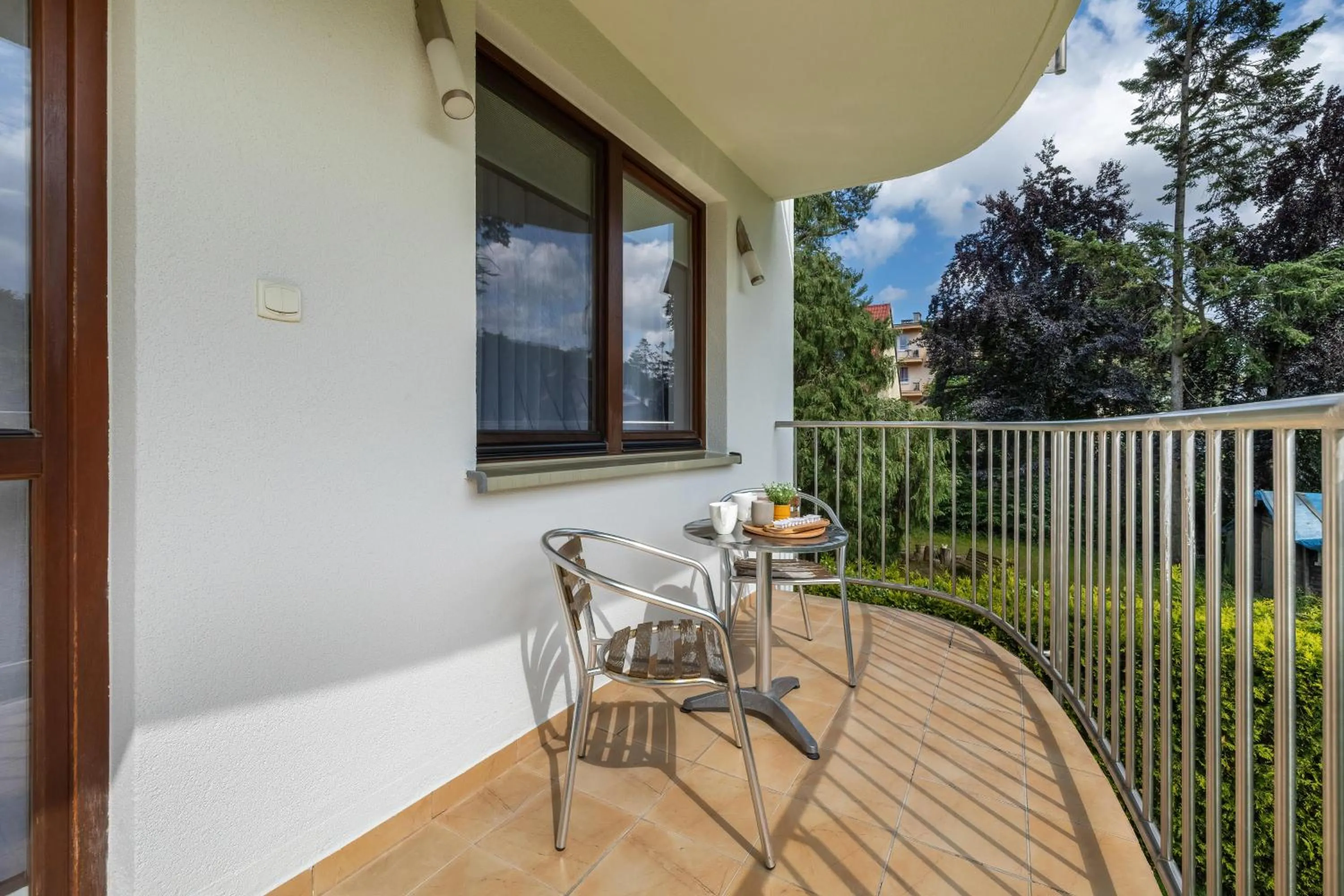 Property building in Apartamenty Żeromskiego 29 by Noclegi Renters