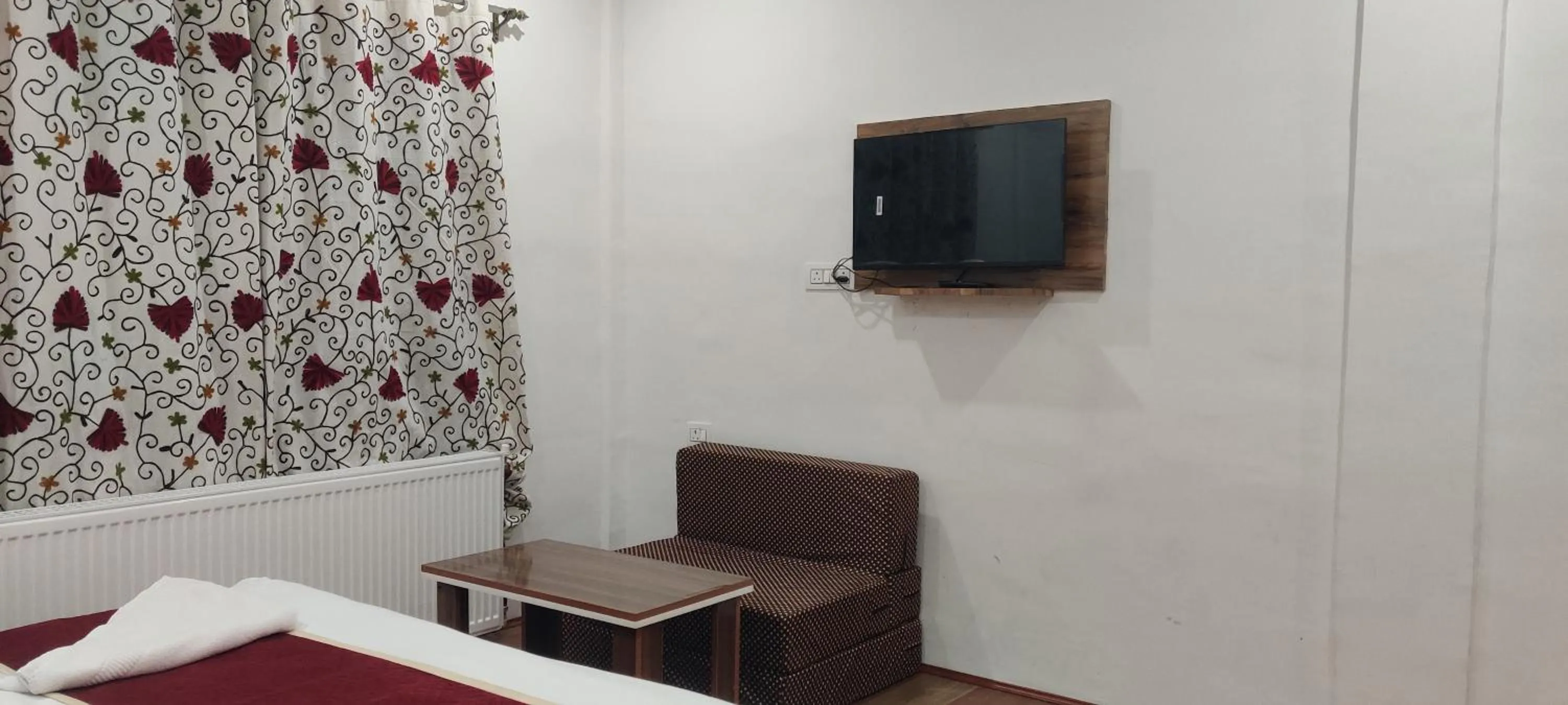 TV and multimedia, Bed in Hotel Grand One