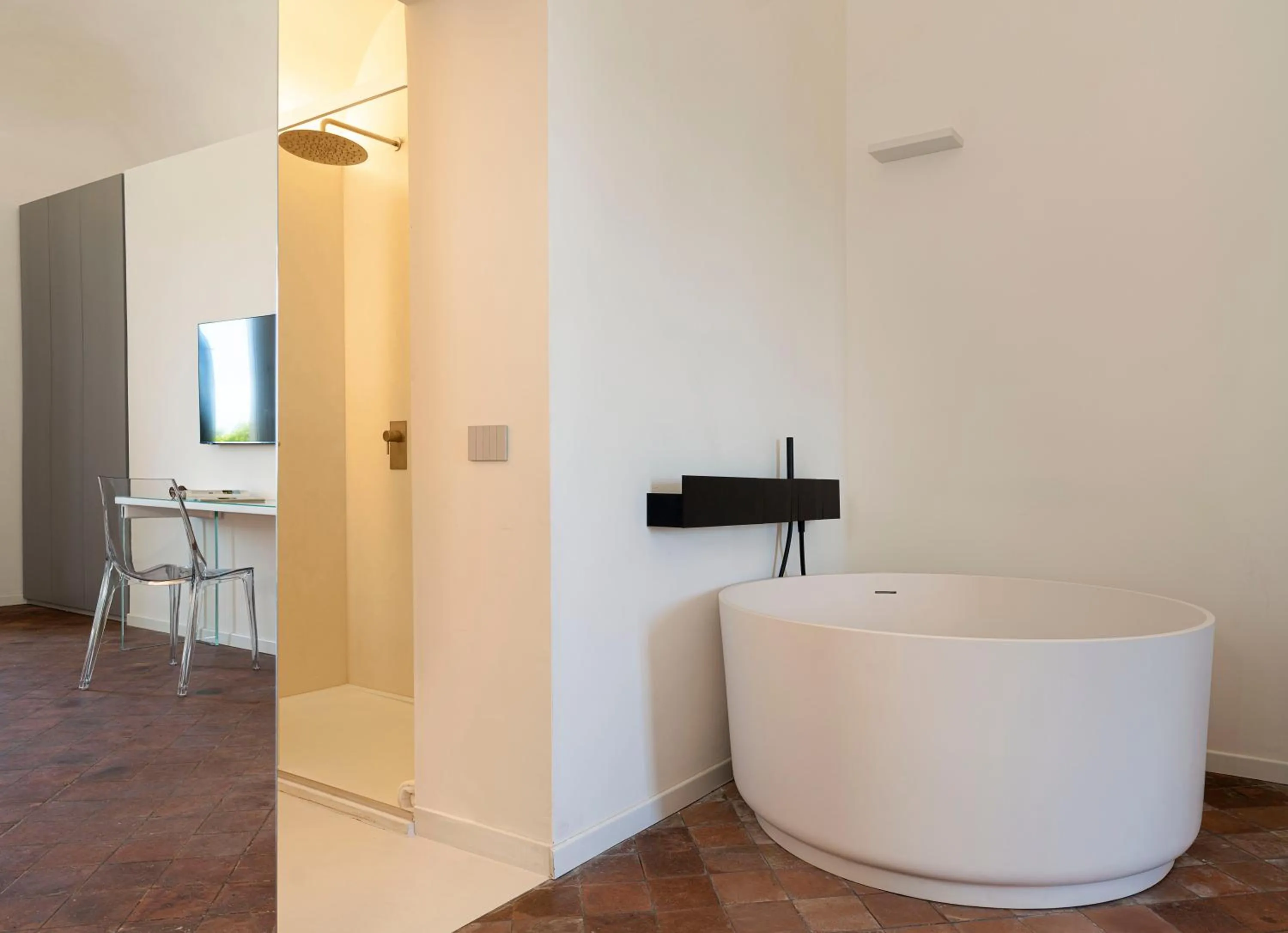 Shower in Ramo d'Aria Etna Boutique Hotel