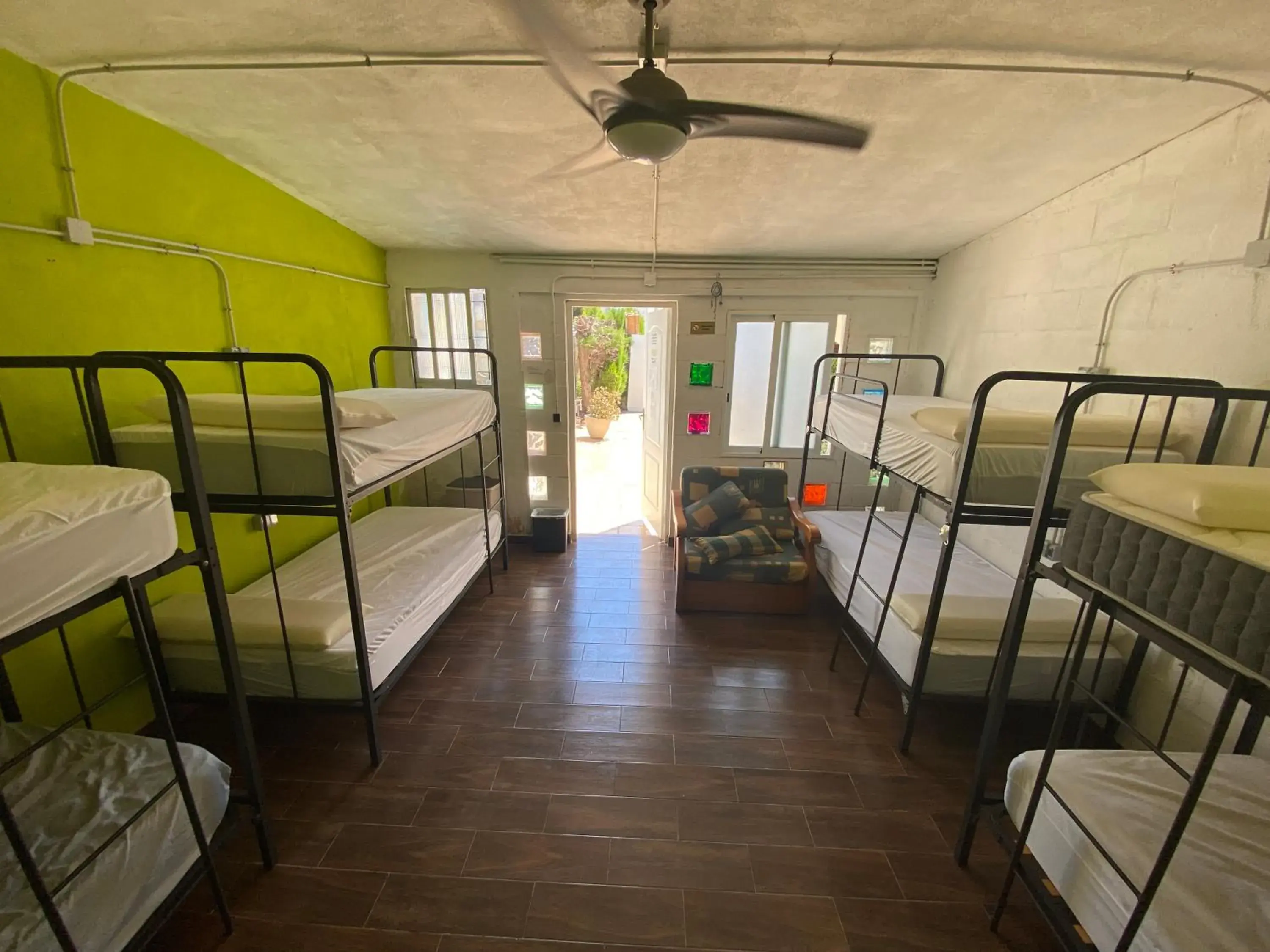 Bed in 8-Bed Mixed Dormitory Room in Hakuna Matata Bed in 8-Bed Mixed Dormitory Room in Hakuna Matata