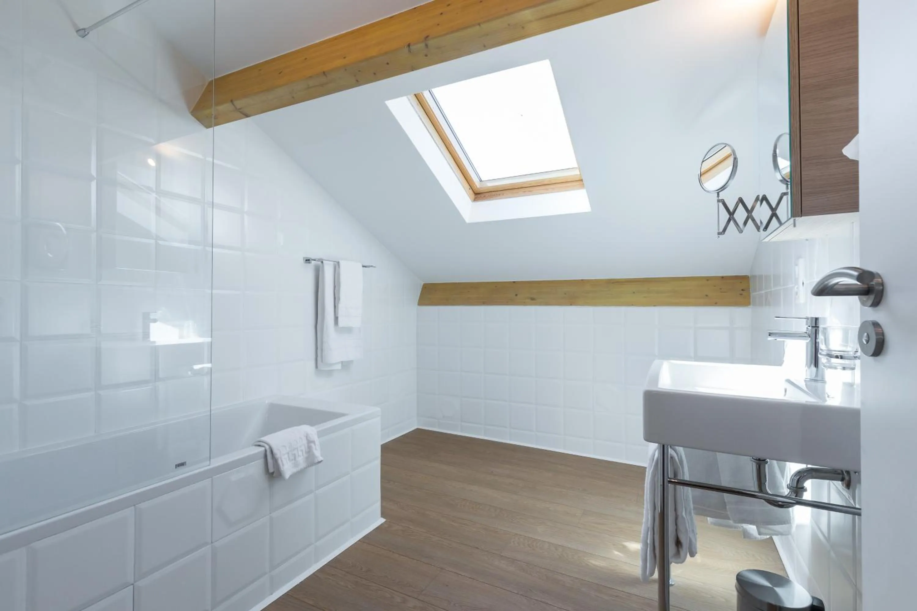 Bathroom in Florella Jean Jaures Apartment