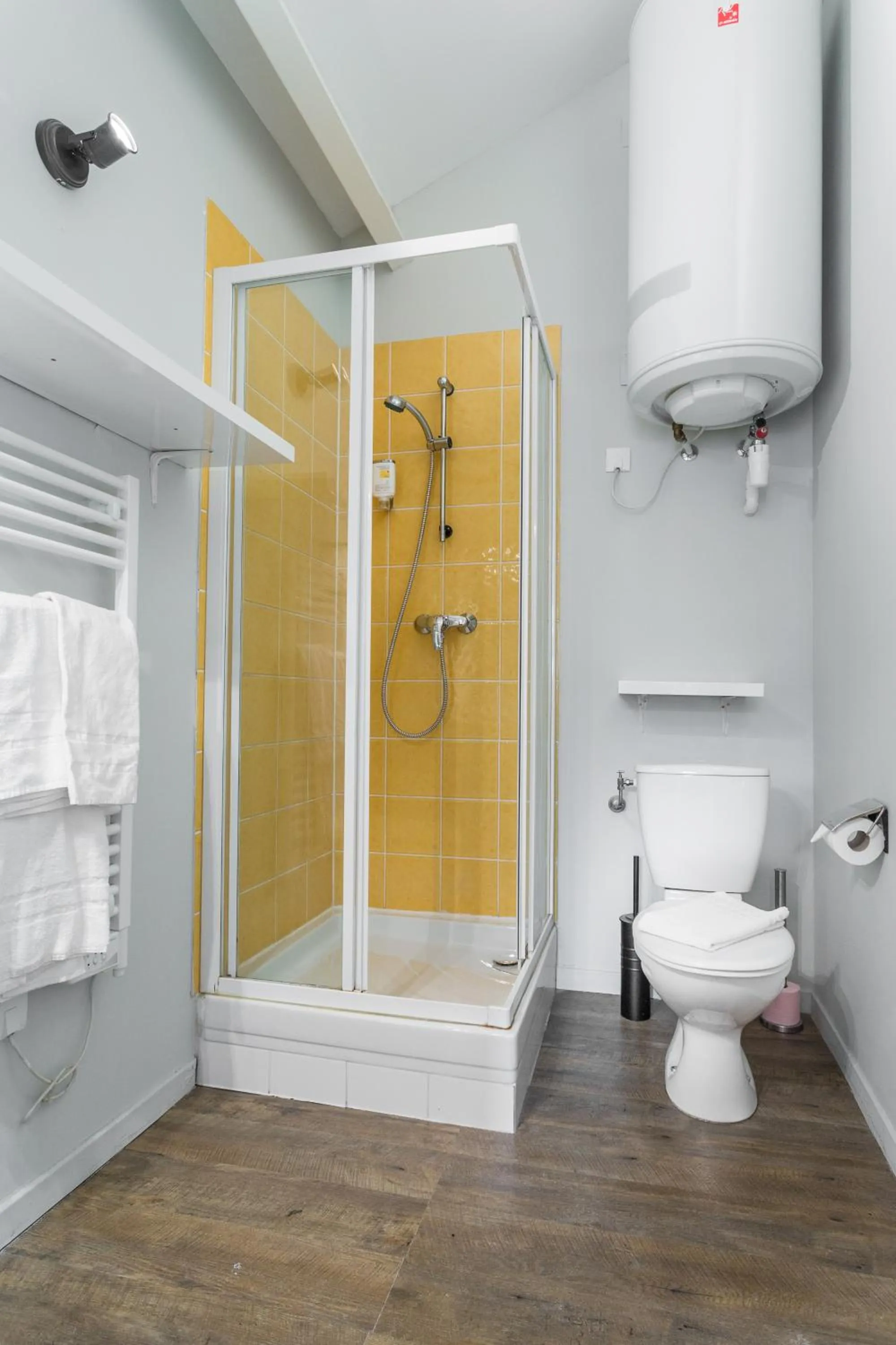 Bathroom in Florella Jean Jaures Apartment