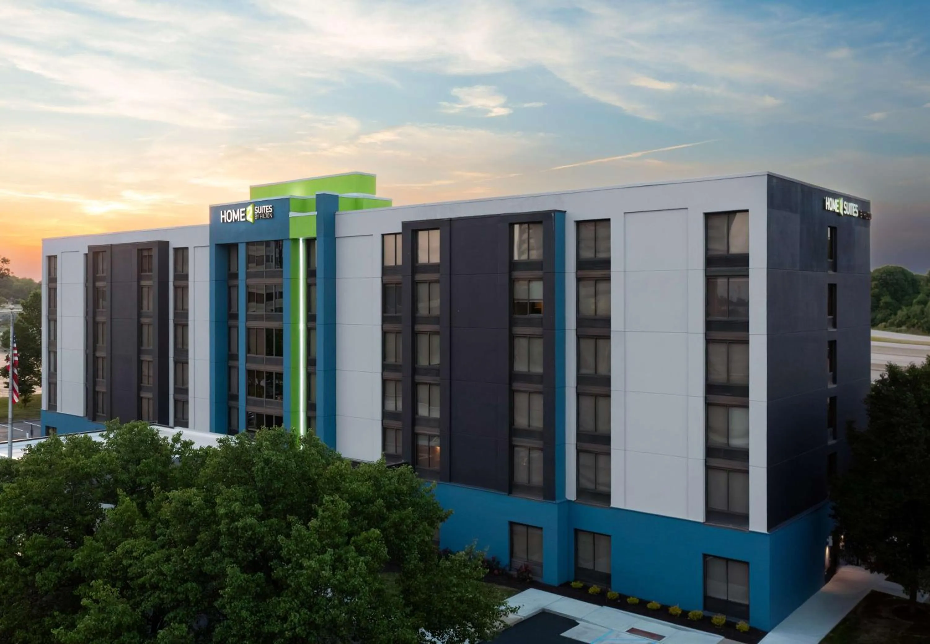 Property building in Home2 Suites by Hilton Indianapolis - Keystone Crossing