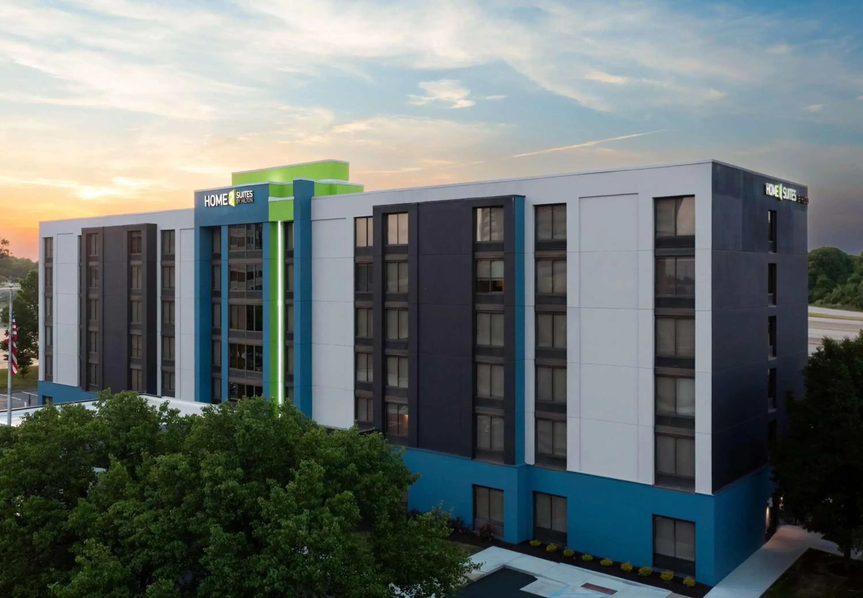 Property building in Home2 Suites by Hilton Indianapolis - Keystone Crossing Property building in Home2 Suites by Hilton Indianapolis - Keystone Crossing