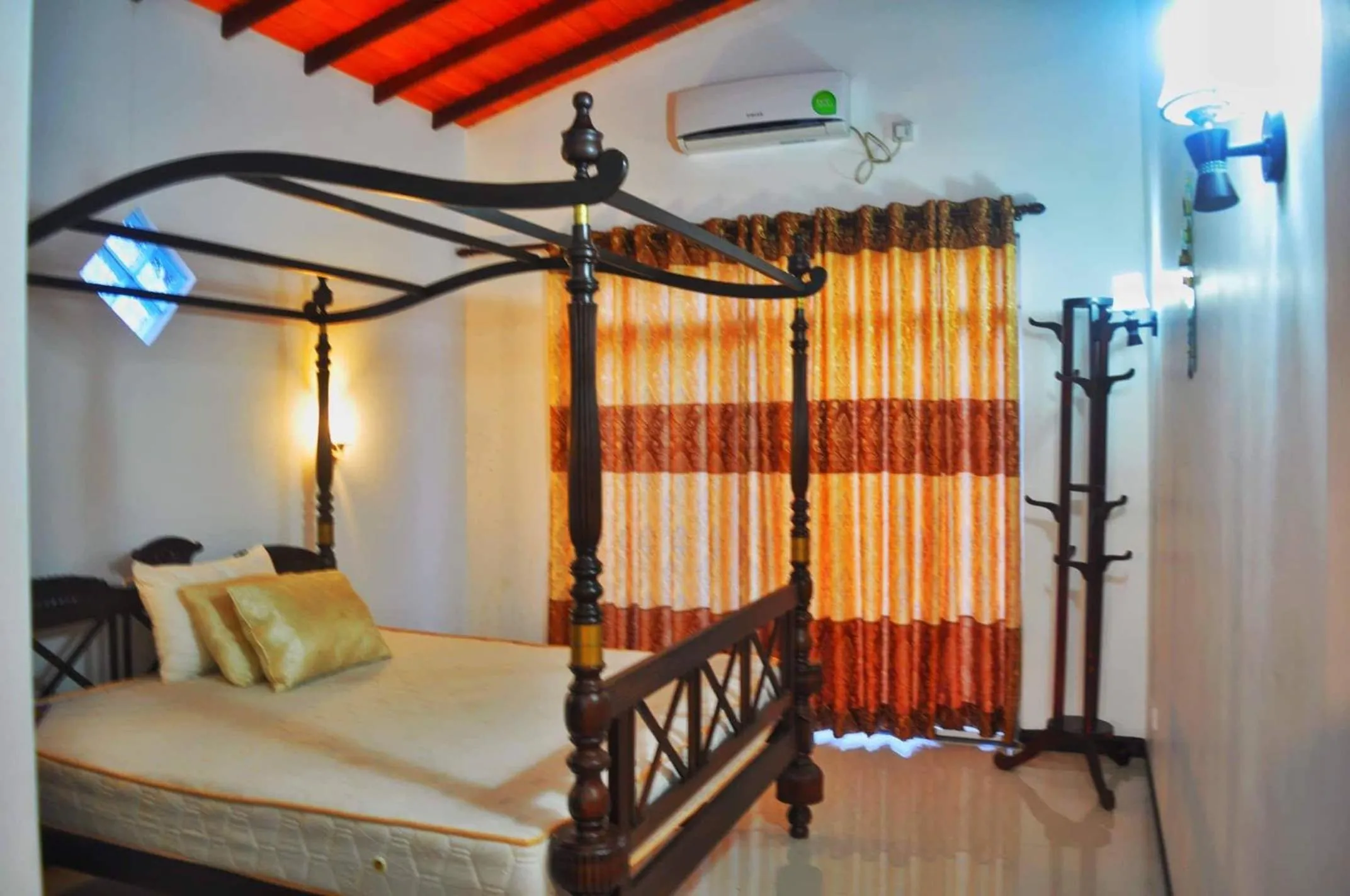 Bed in Deutsche Villa