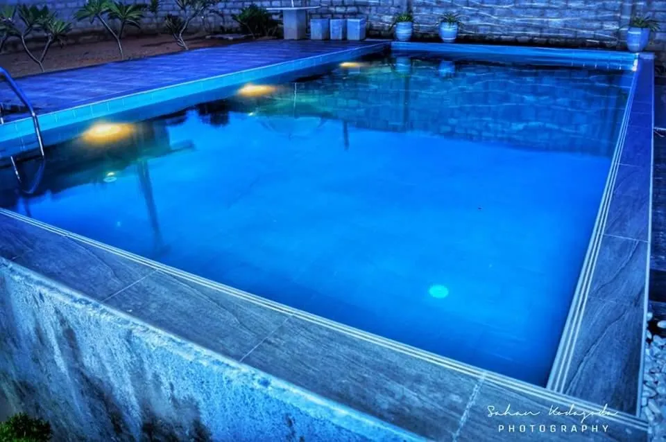 Pool view in Deutsche Villa