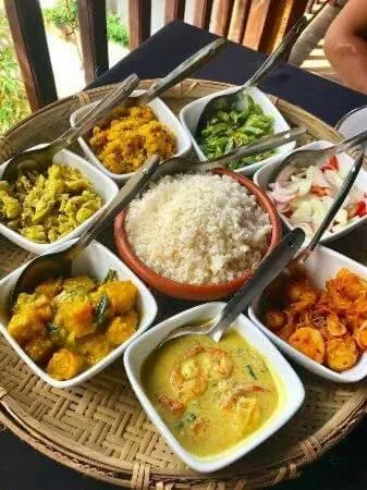 Food in Deutsche Villa