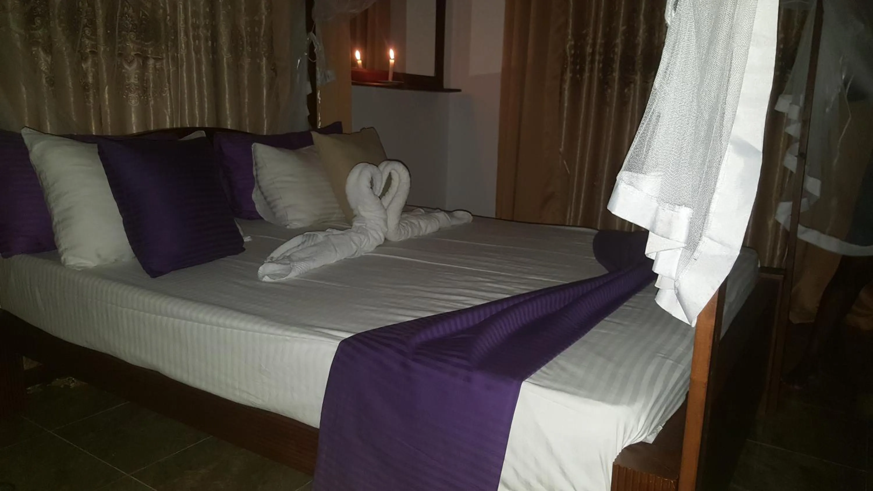 Bedroom, Bed in Deutsche Villa