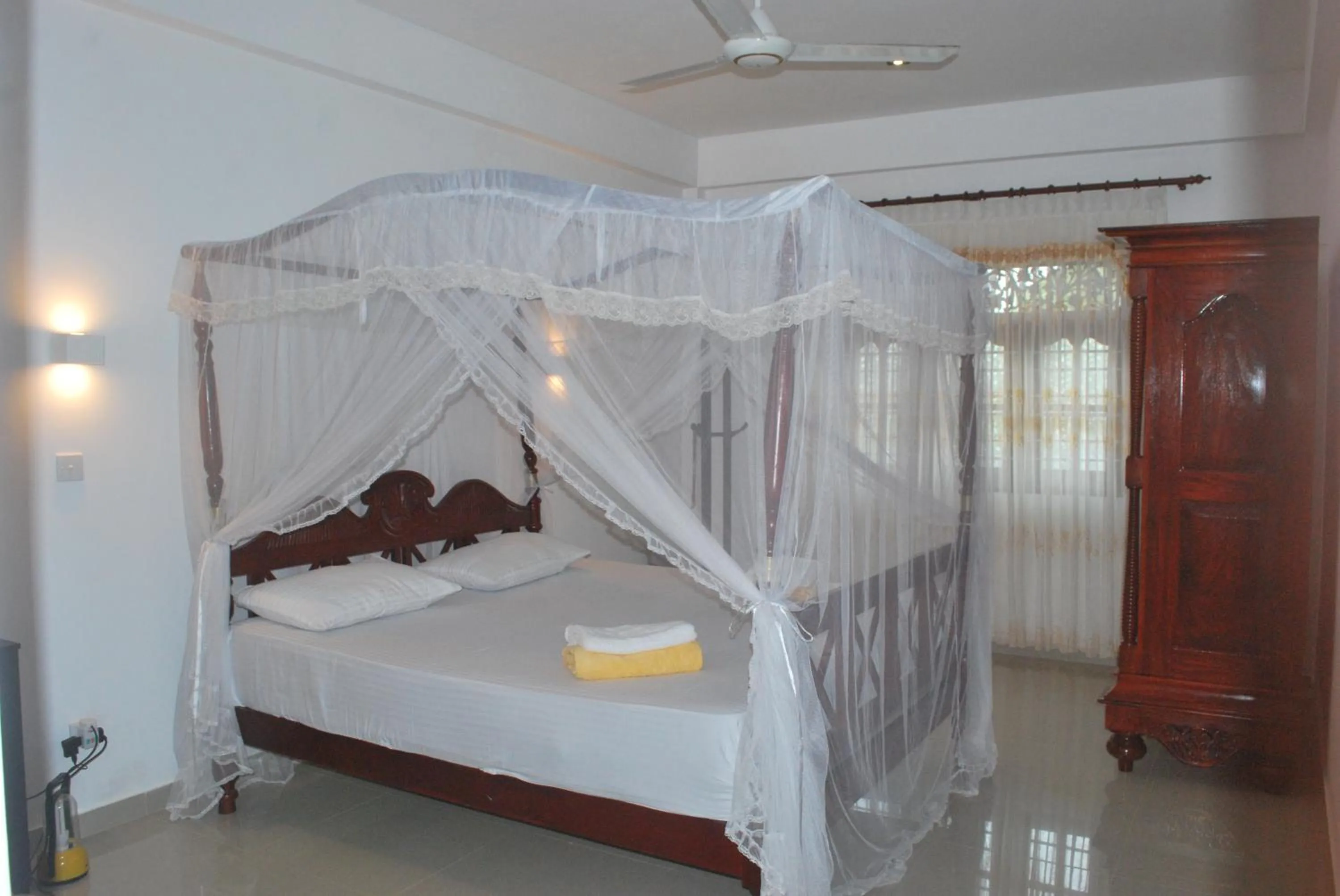Photo of the whole room, Bed in Deutsche Villa
