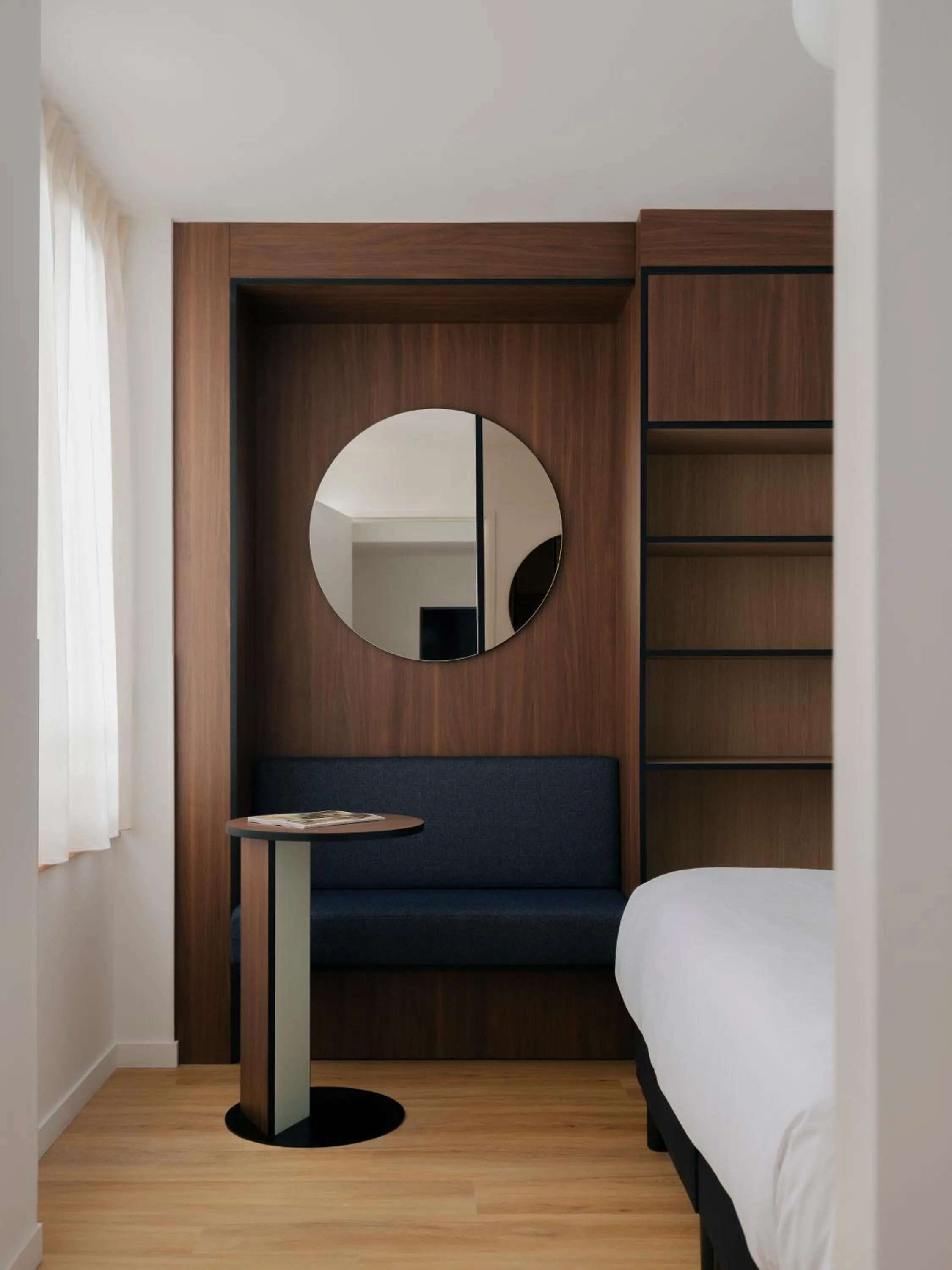 Bedroom, Bed in Edgar Suites Hameau - Porte de Versailles