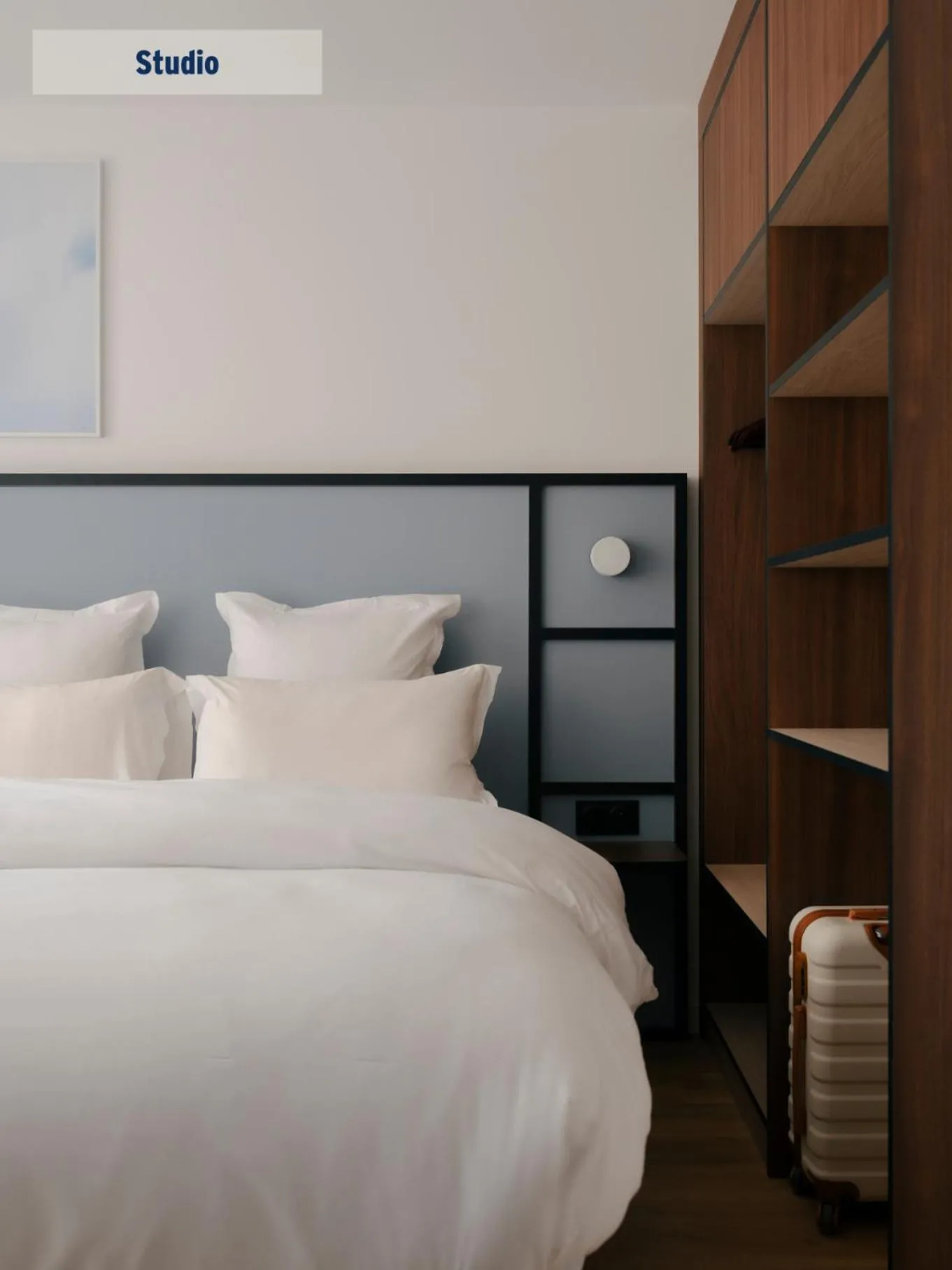 Bedroom, Bed in Edgar Suites Hameau - Porte de Versailles