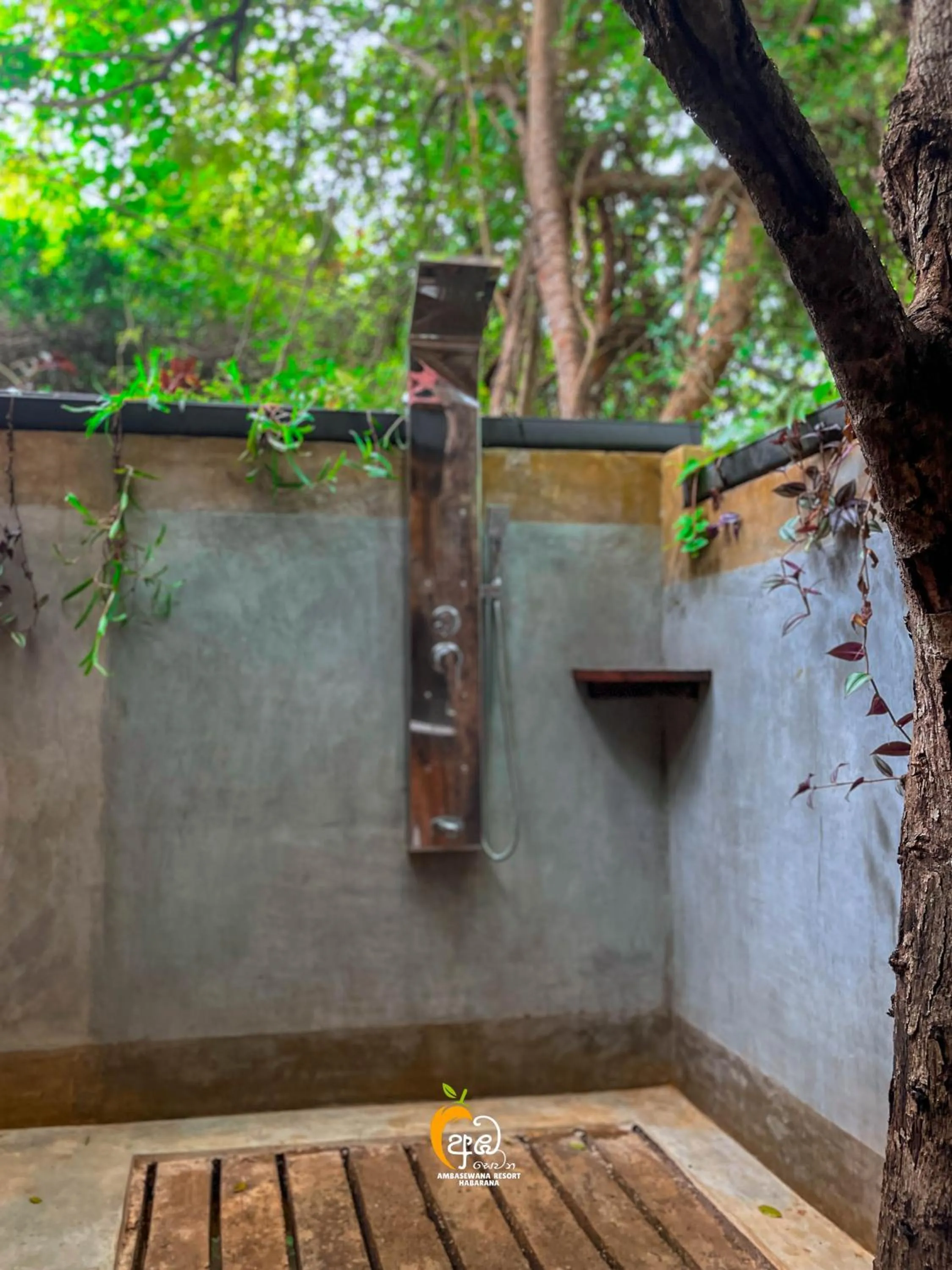 Shower in Habarana Tree House Ambasewana Resort