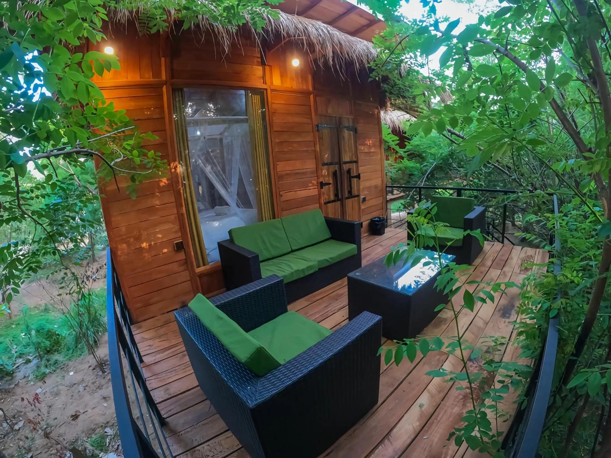 Habarana Tree House Ambasewana Resort