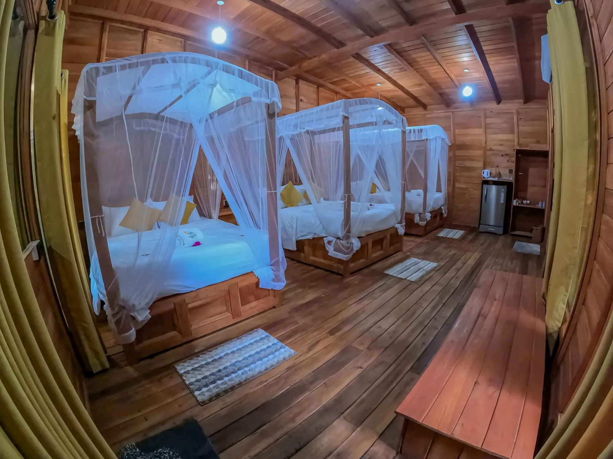 Habarana Tree House Ambasewana Resort