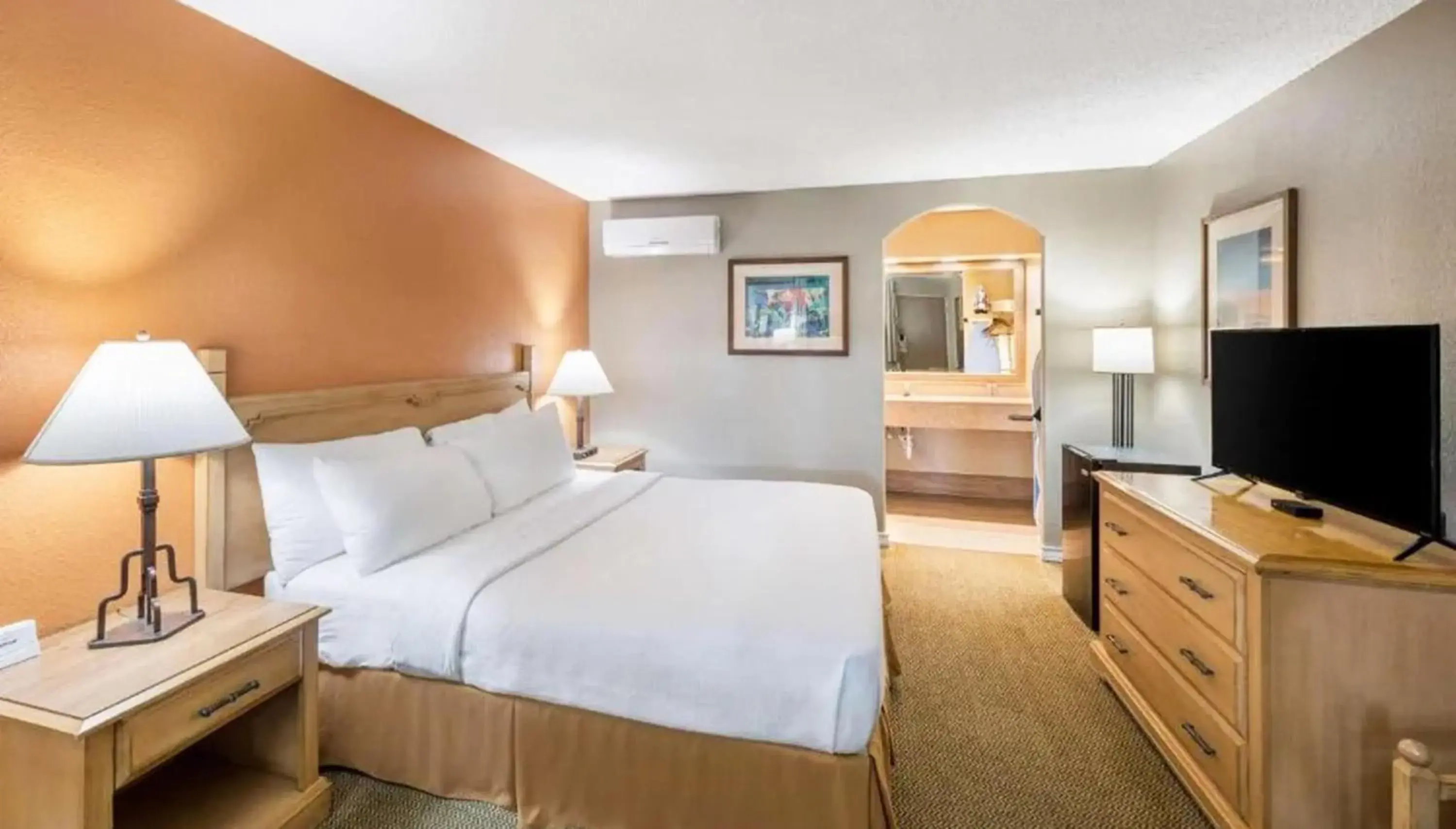 Bedroom, Bed in Pearl on the Concho Bedroom, Bed in Pearl on the Concho