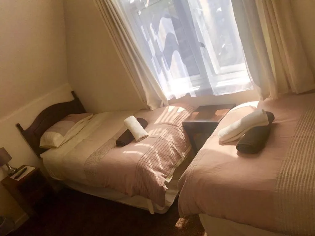 Large Twin with En-Suite - single occupancy in Landguard House Bed Only