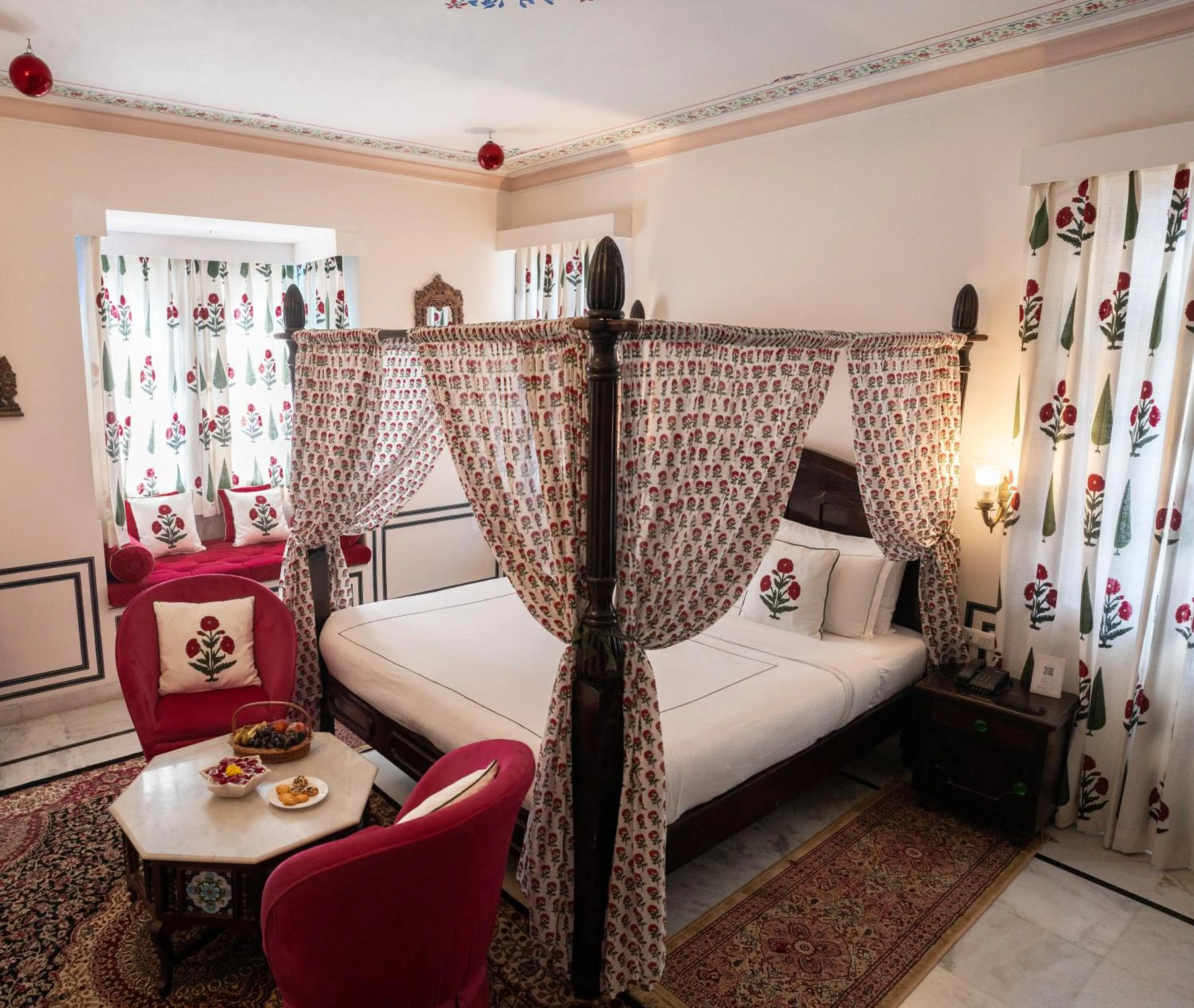 Bed in Kaner Bagh A Heritage Boutique Hotel