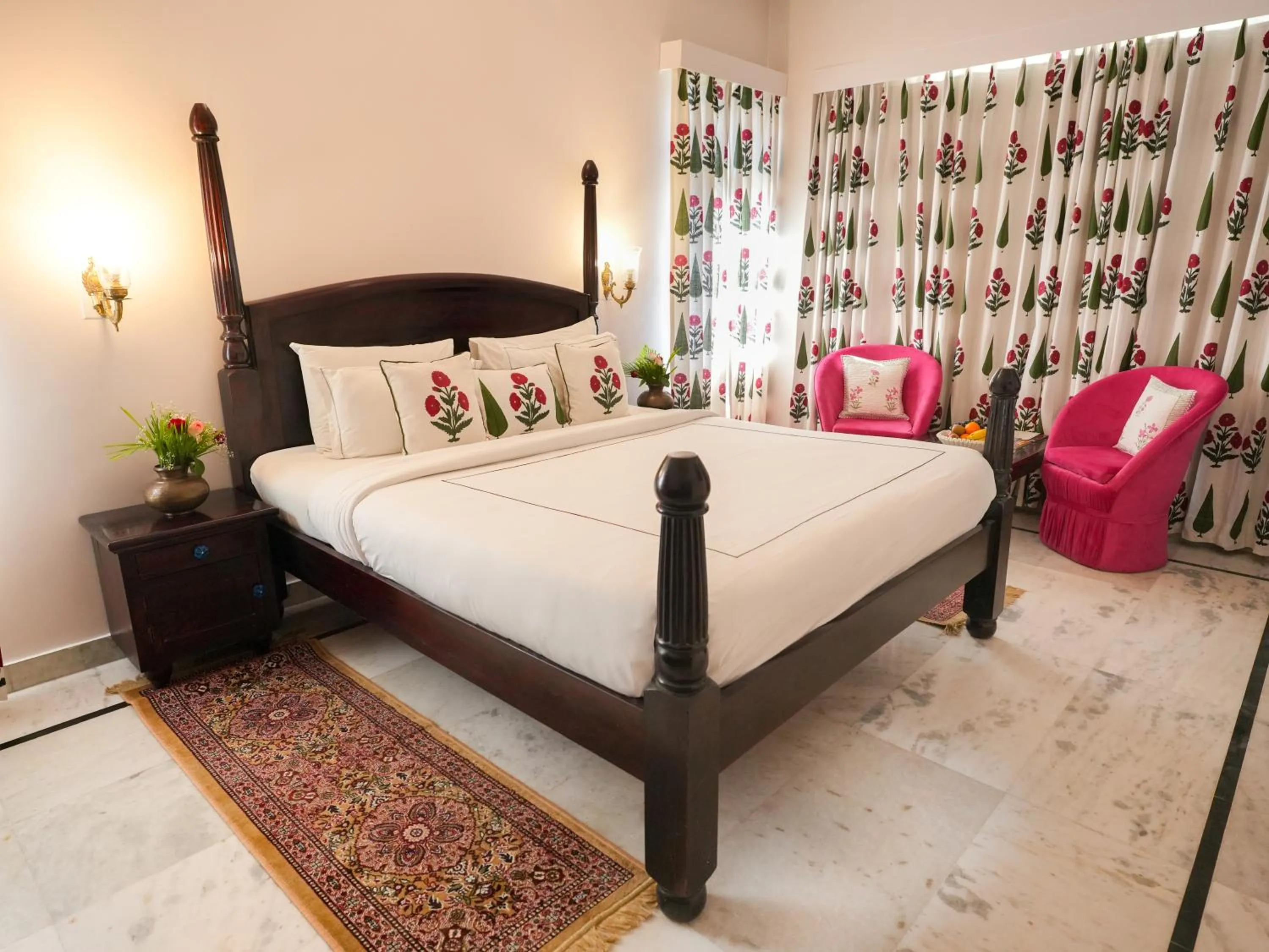 Bed in Kaner Bagh A Heritage Boutique Hotel