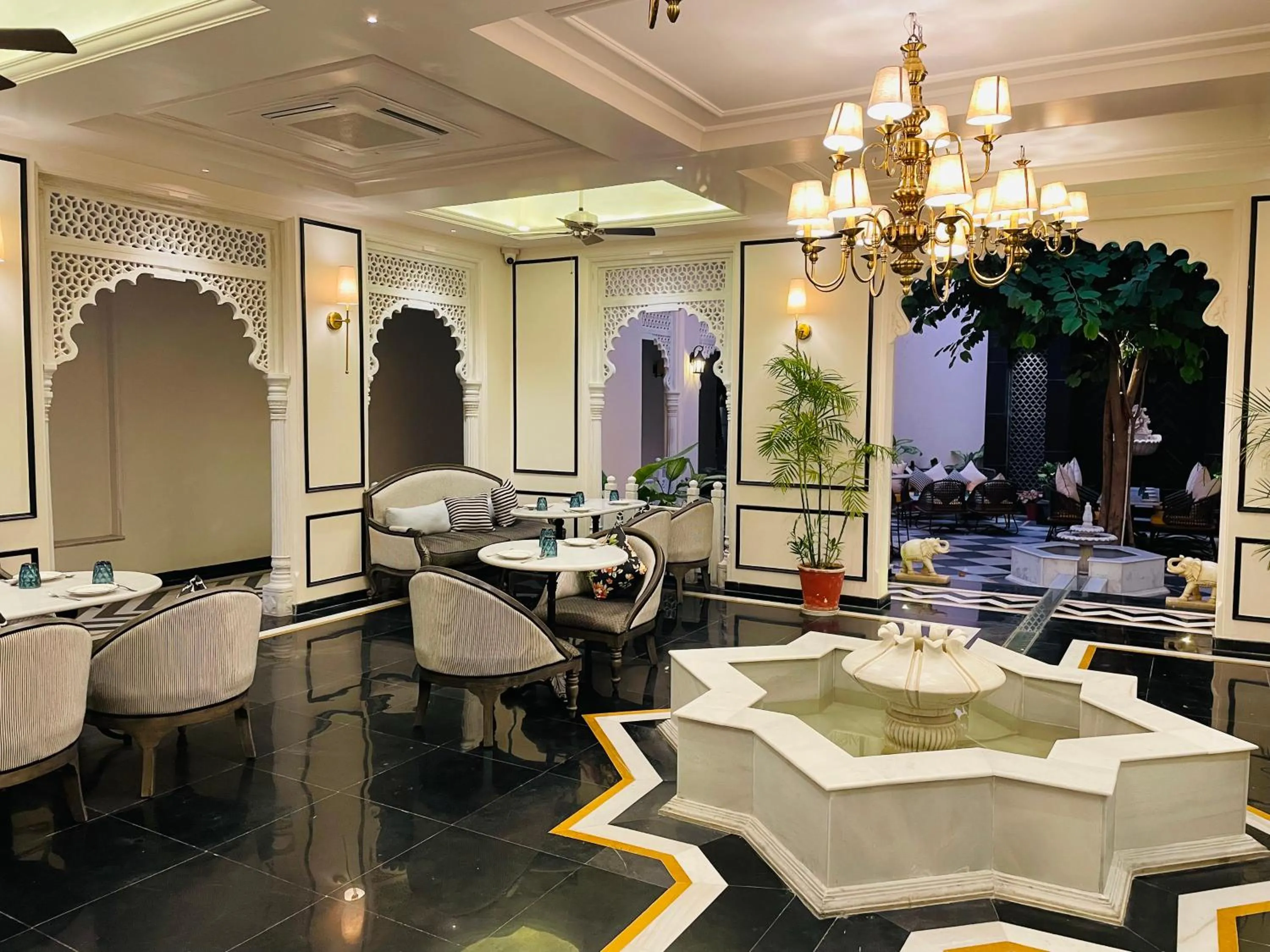 Restaurant/places to eat in Kaner Bagh A Heritage Boutique Hotel