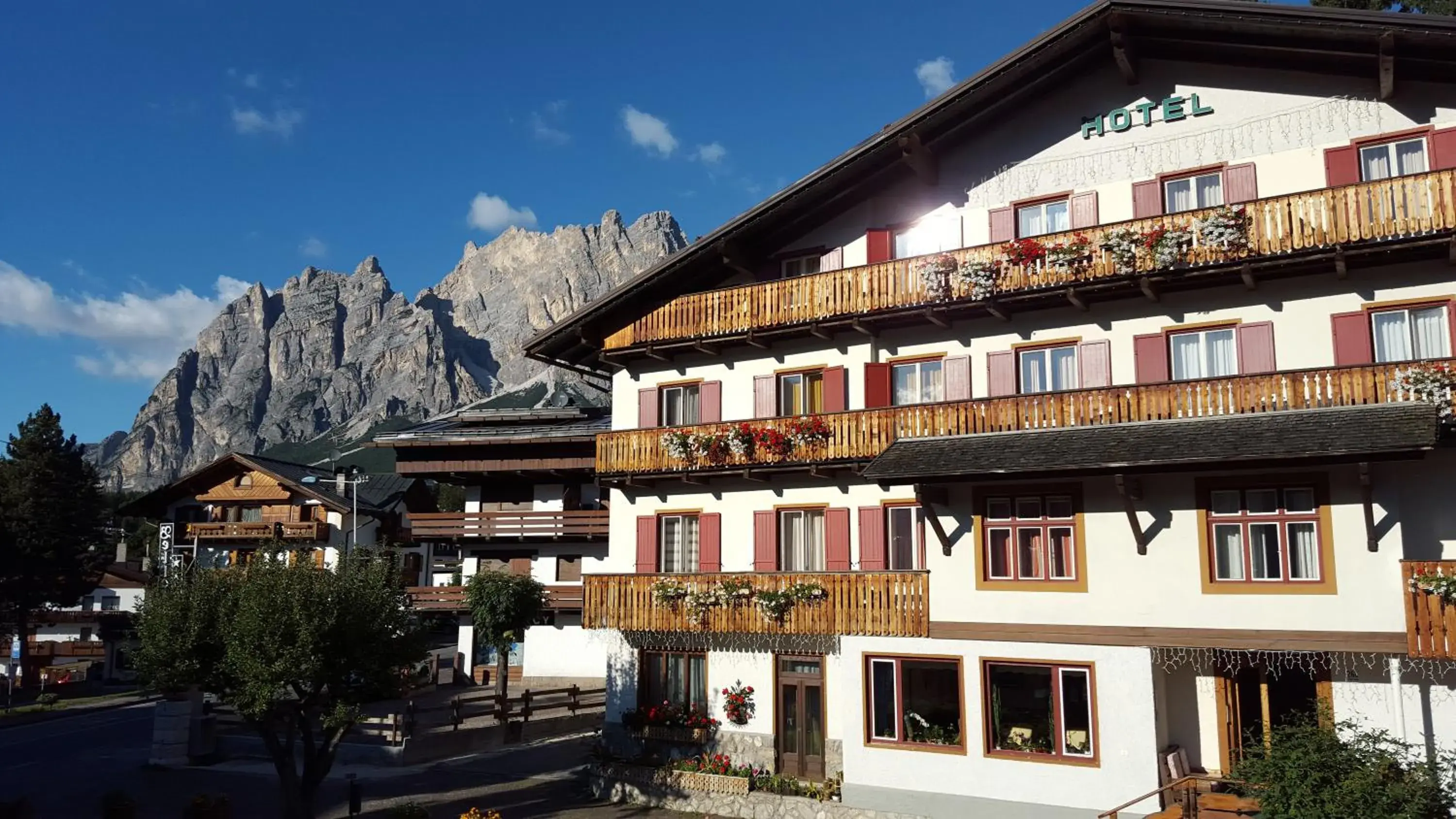Hotel Bellaria - Cortina d'Ampezzo Hotel Bellaria - Cortina d'Ampezzo