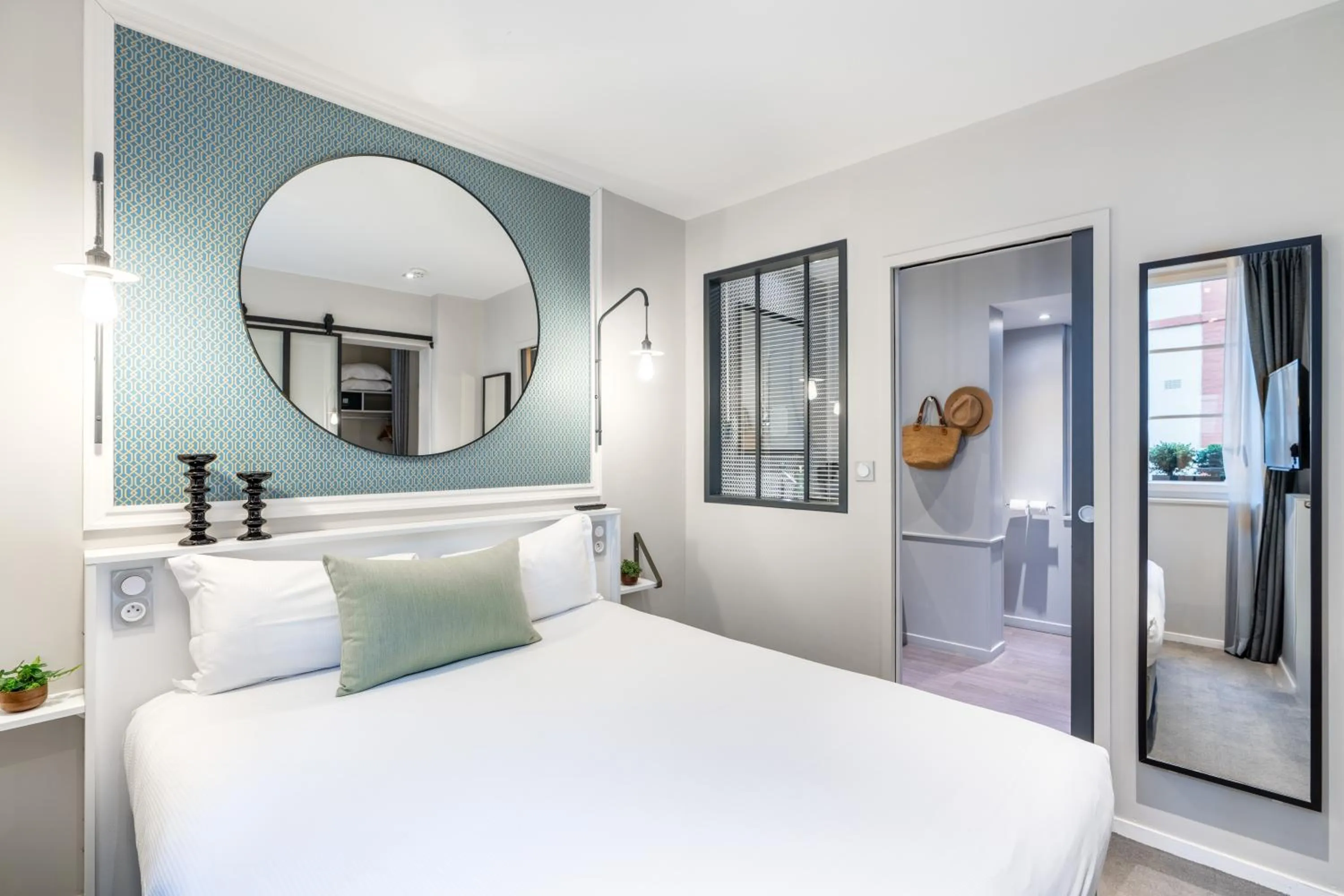 Photo of the whole room, Bed in Les 2 Villas