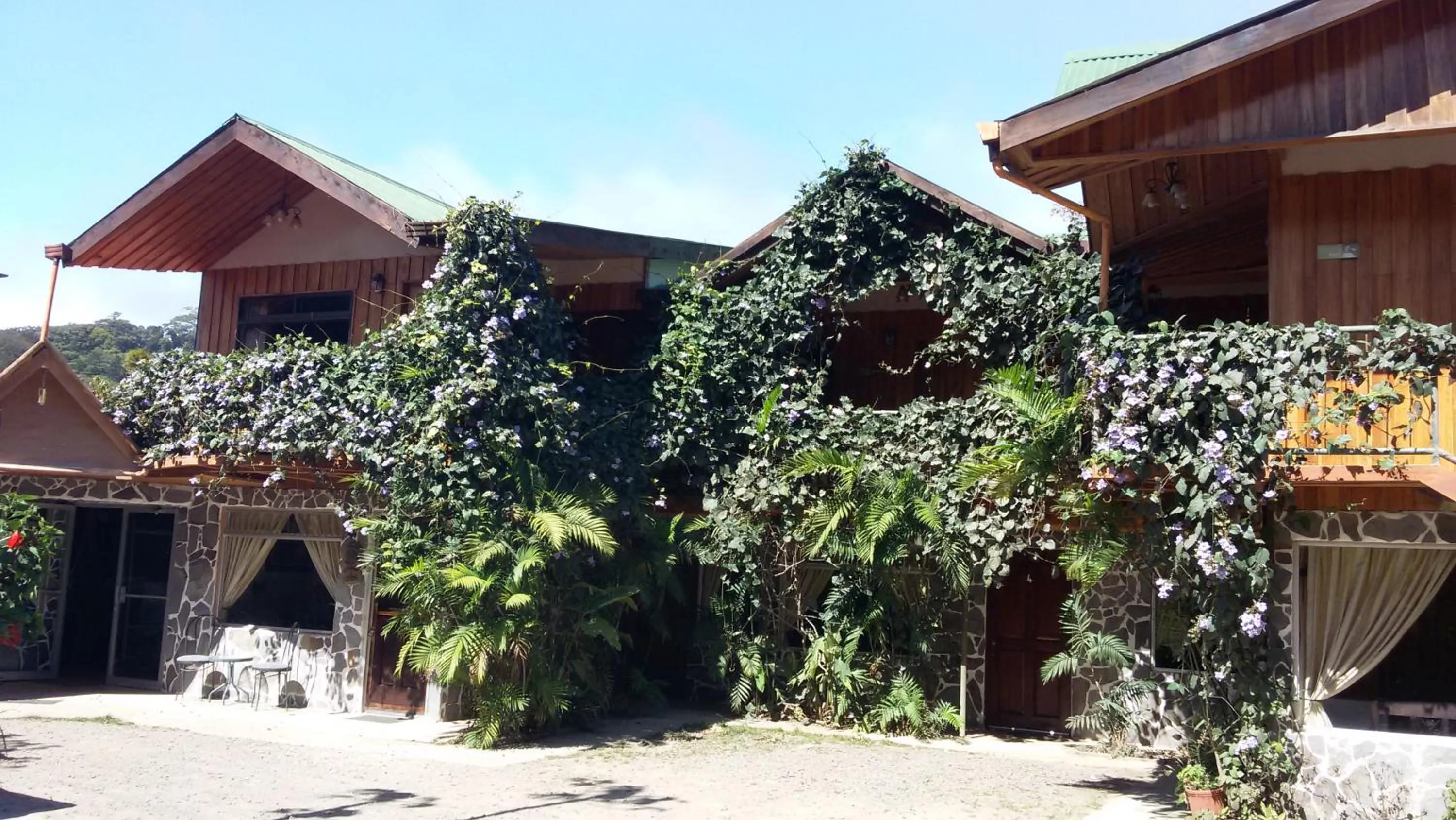 Property building in Historias Lodge