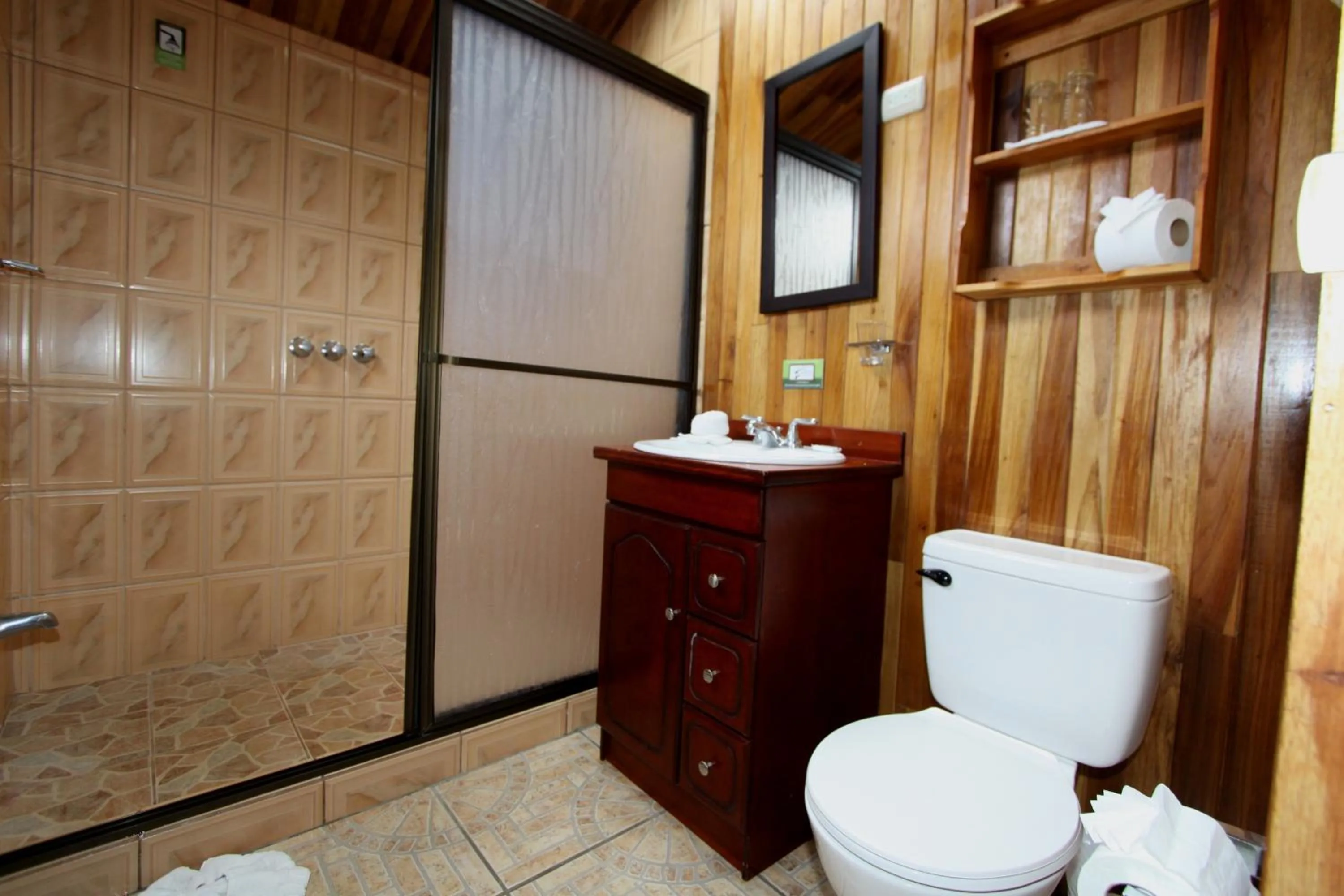 Bathroom in Historias Lodge