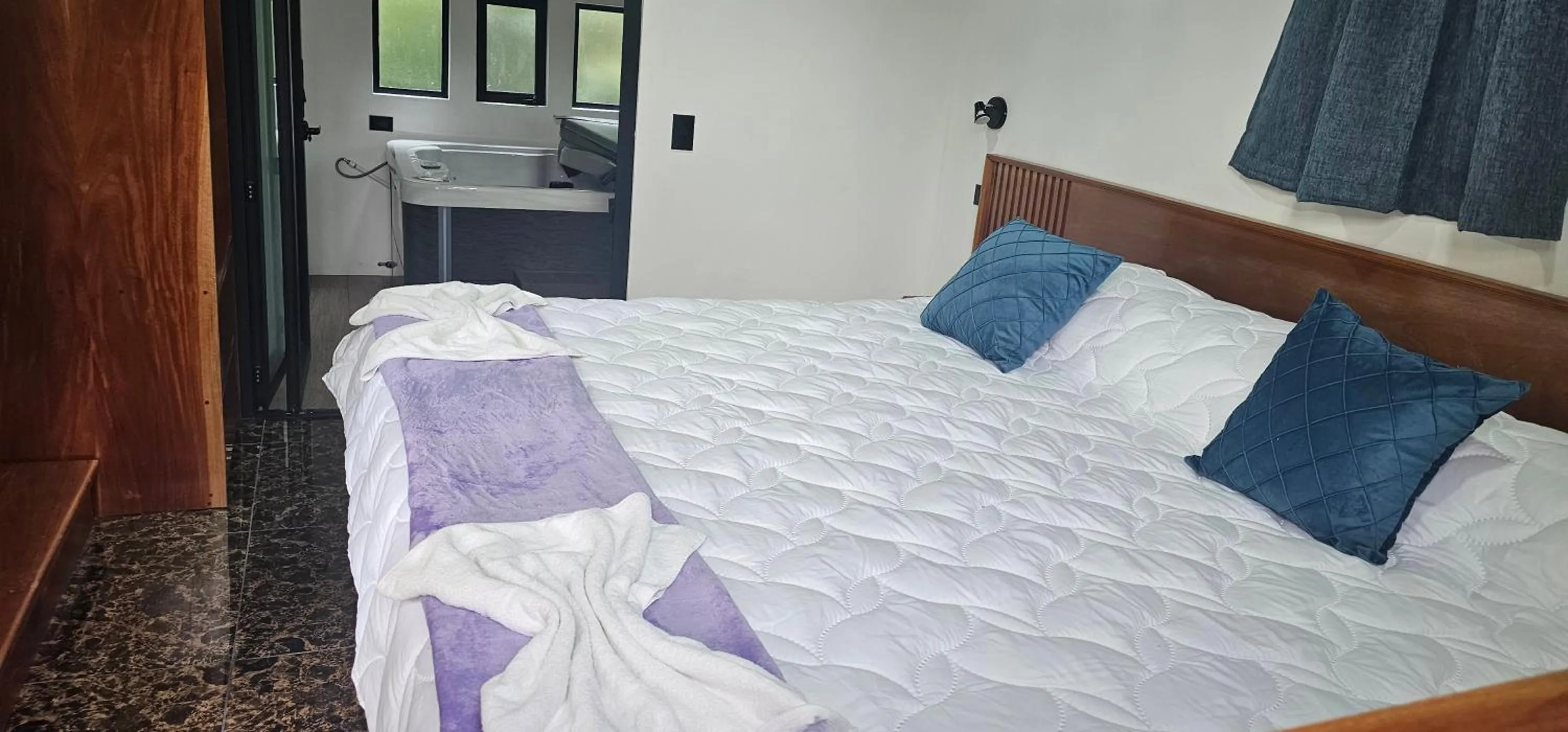 Bed in Historias Lodge