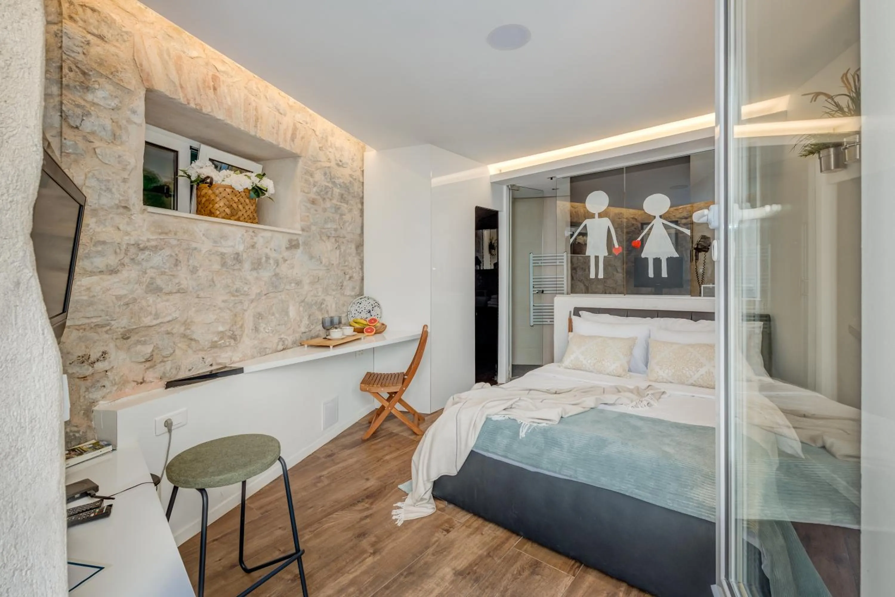 Photo of the whole room, Bed in Versi & Note Luxury Rooms