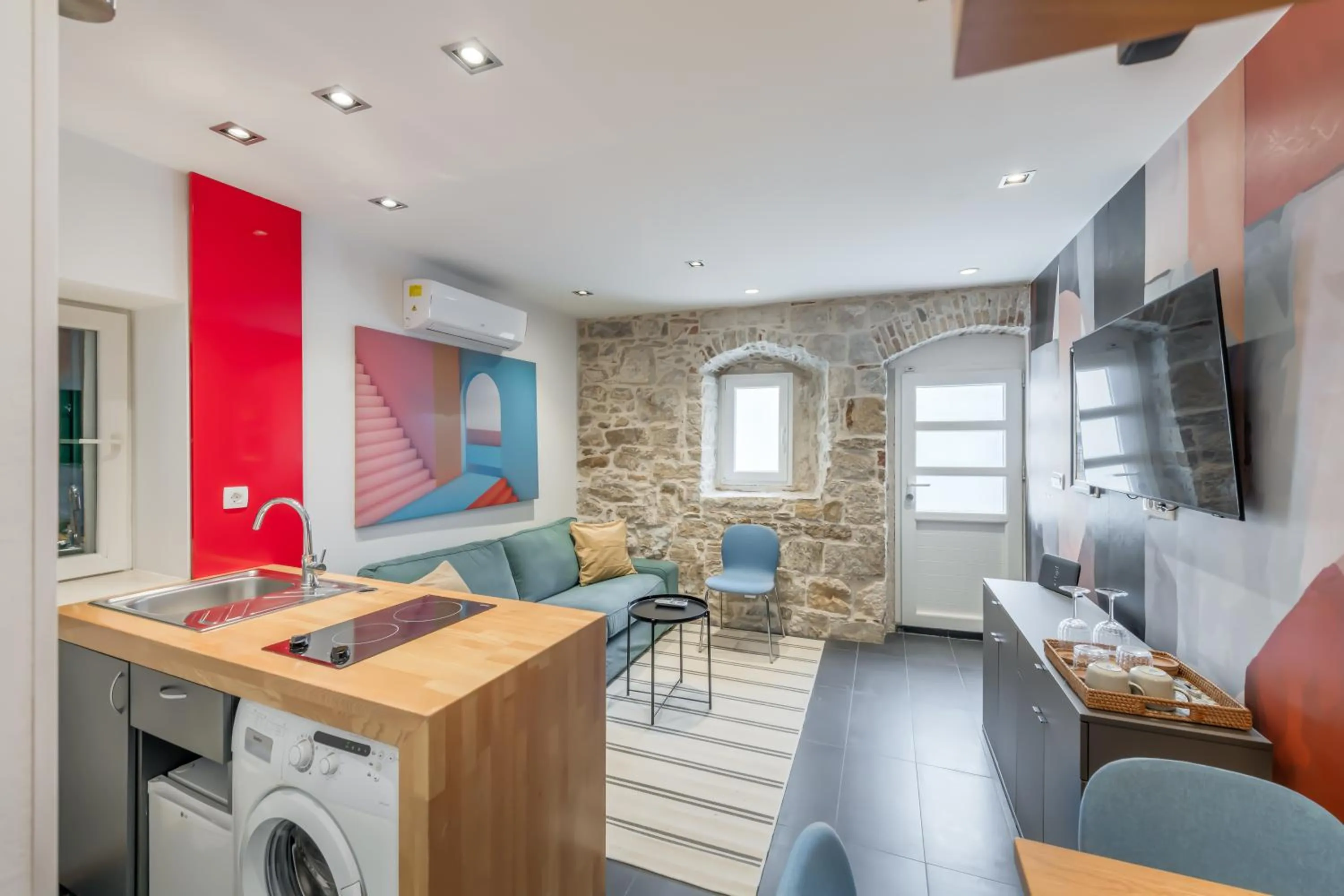 TV and multimedia in Versi & Note Luxury Rooms