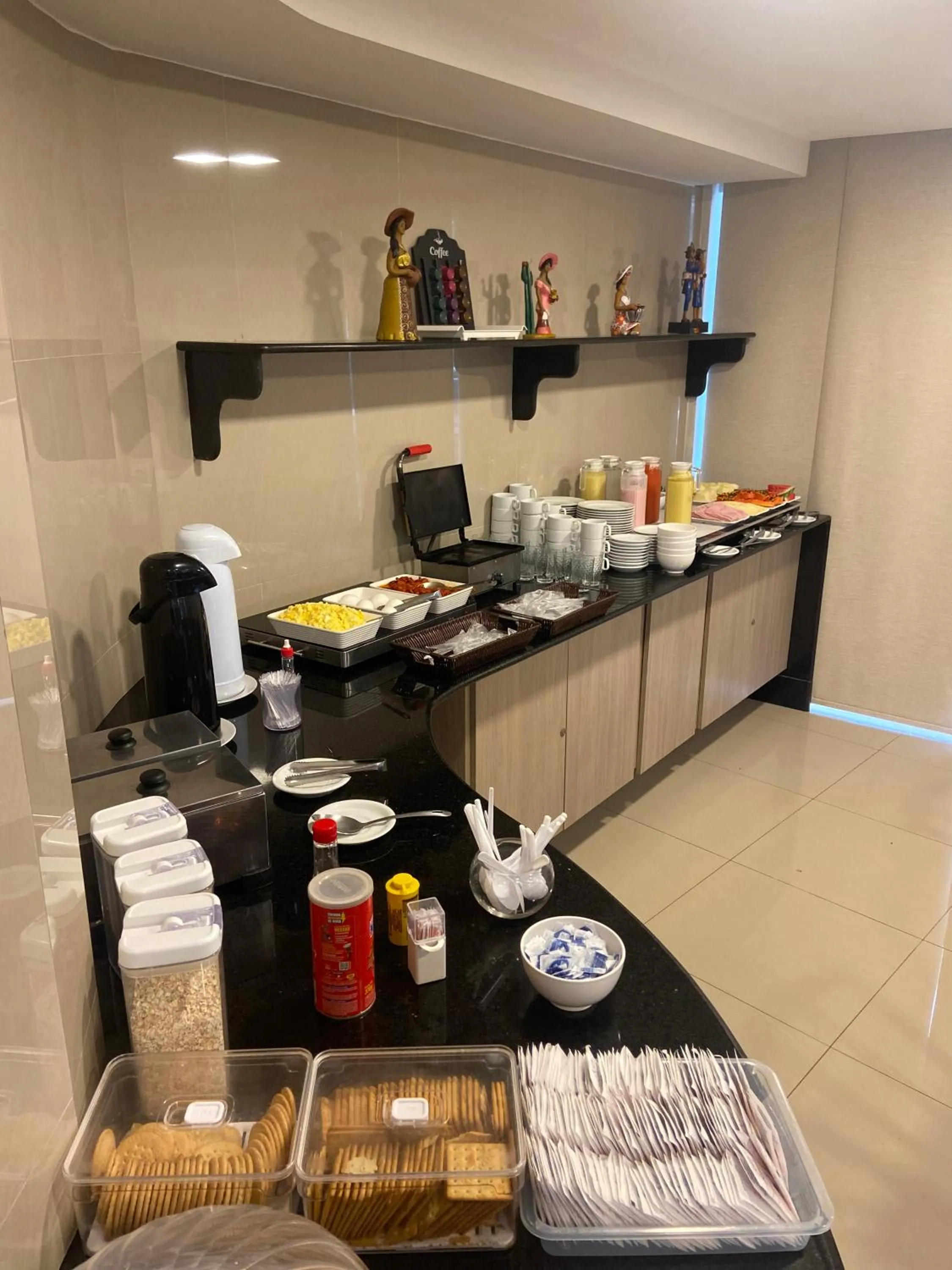 Breakfast in Hotel Enseada Aeroporto