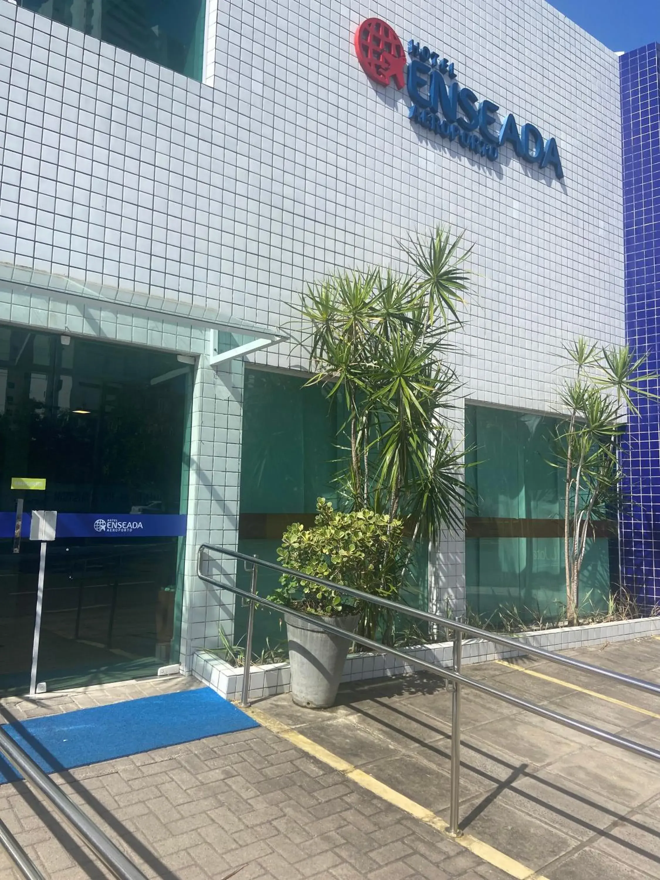Facade/entrance in Hotel Enseada Aeroporto Facade/entrance in Hotel Enseada Aeroporto