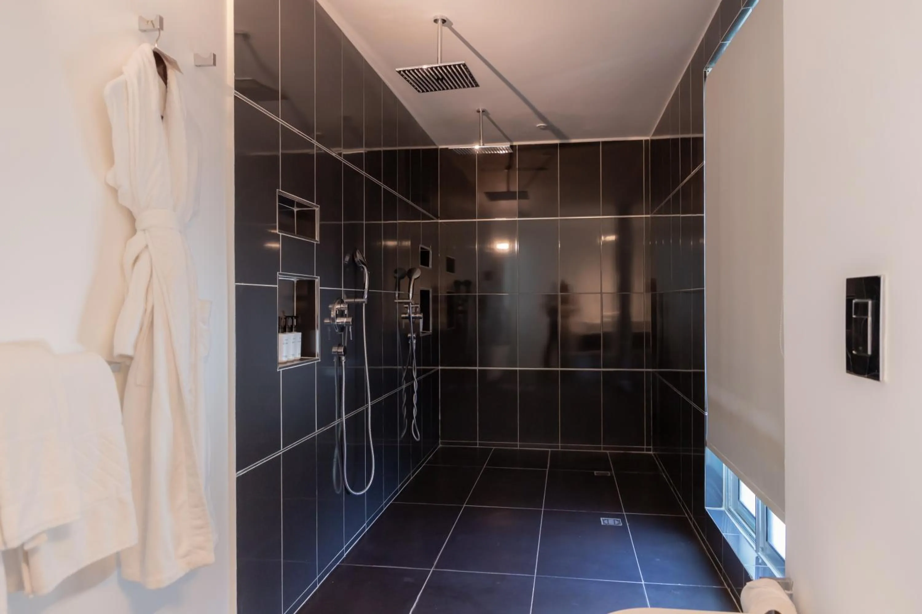 Shower in The Ocean Club, a Luxury Collection Resort, Costa Norte