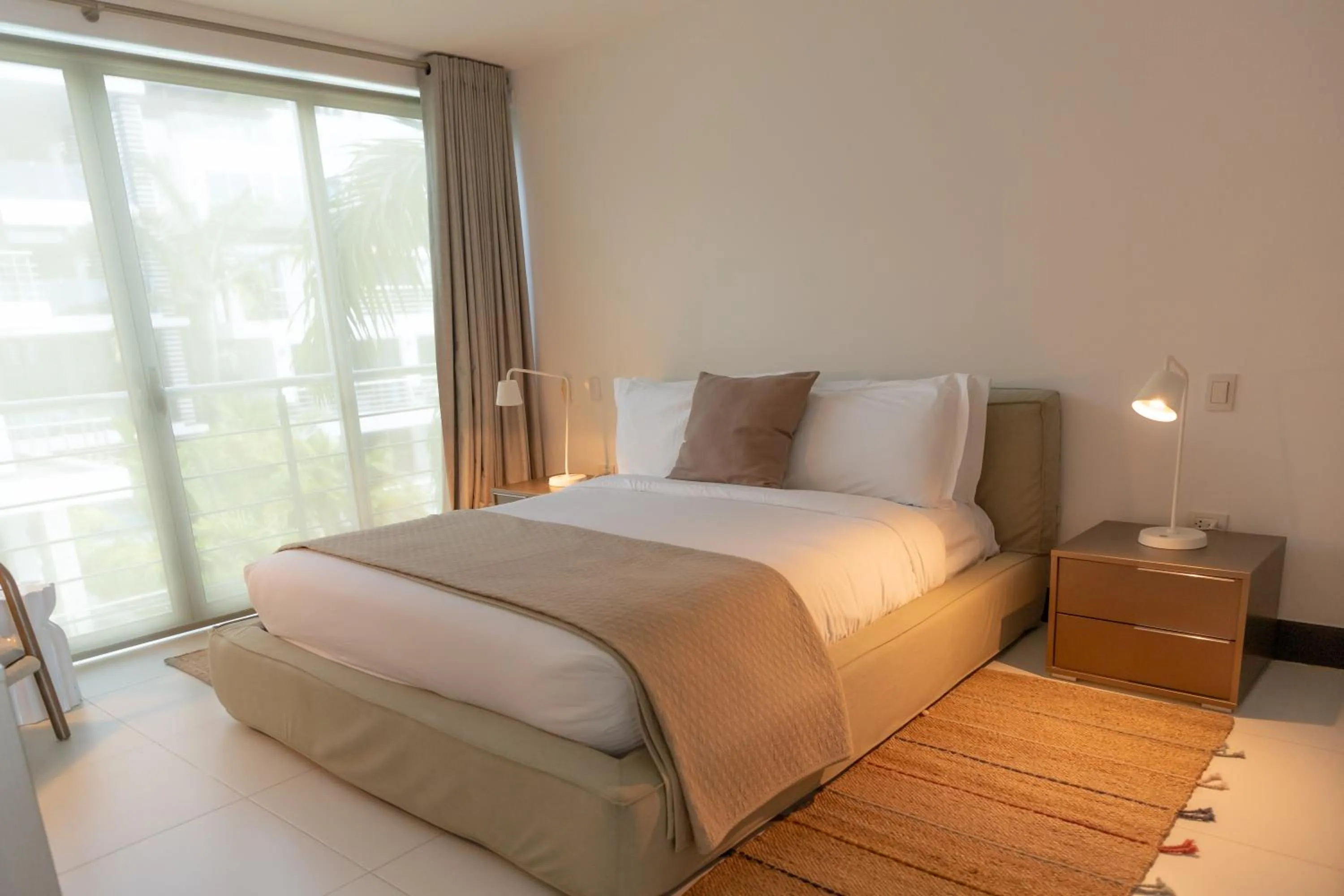 Bed in The Ocean Club, a Luxury Collection Resort, Costa Norte